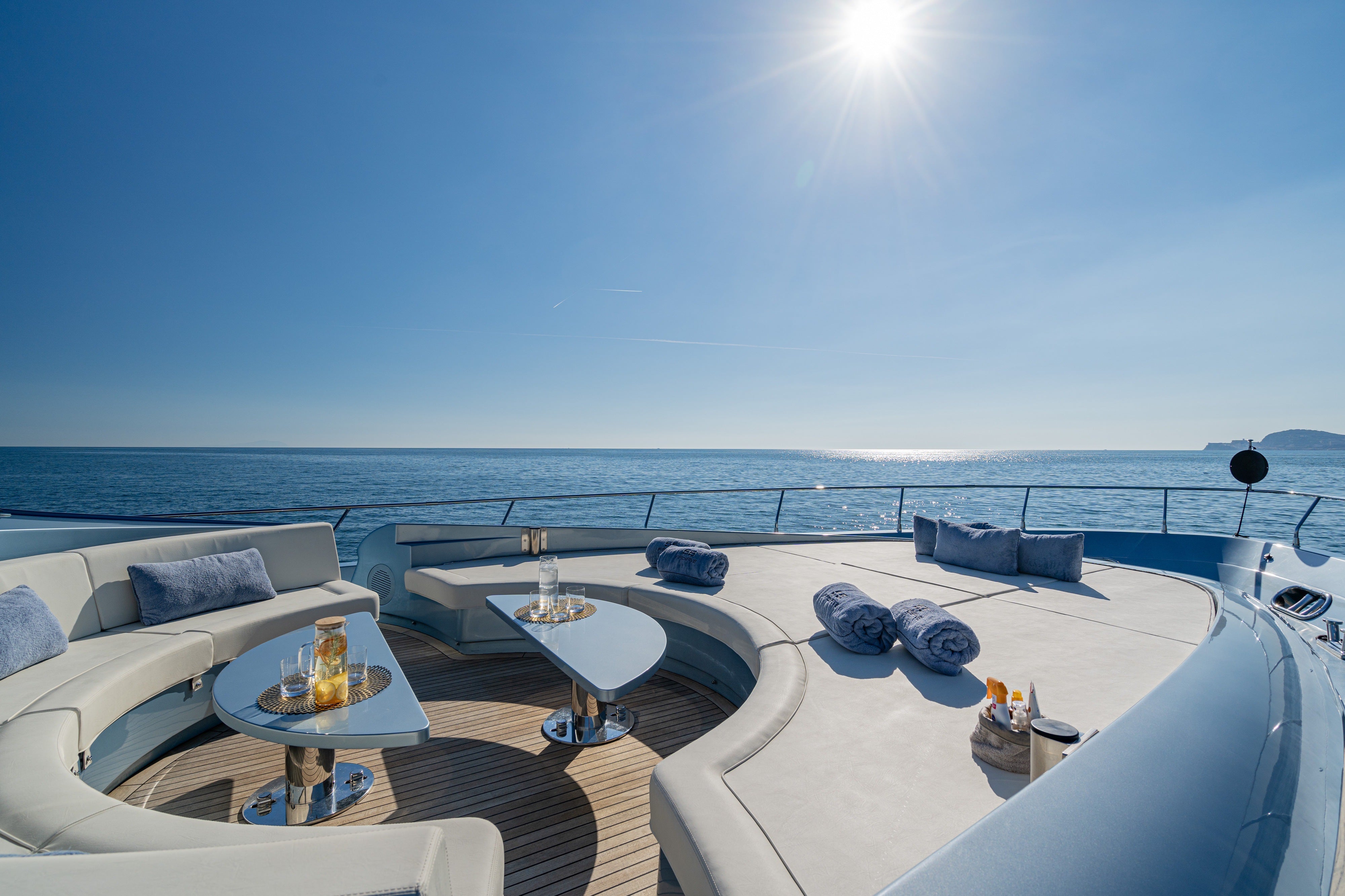 private yacht charter Cannes 
