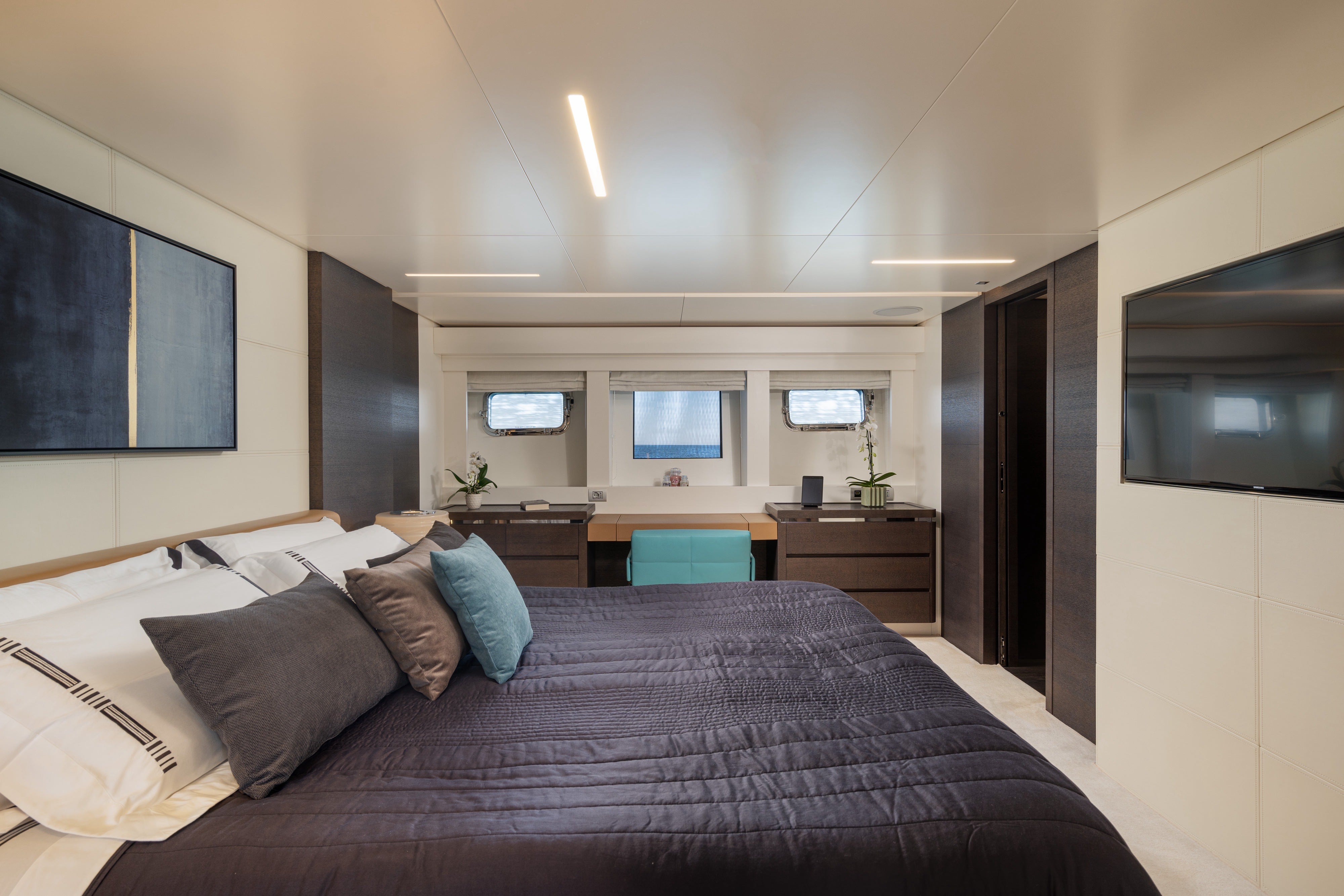 private yacht charter Cannes 