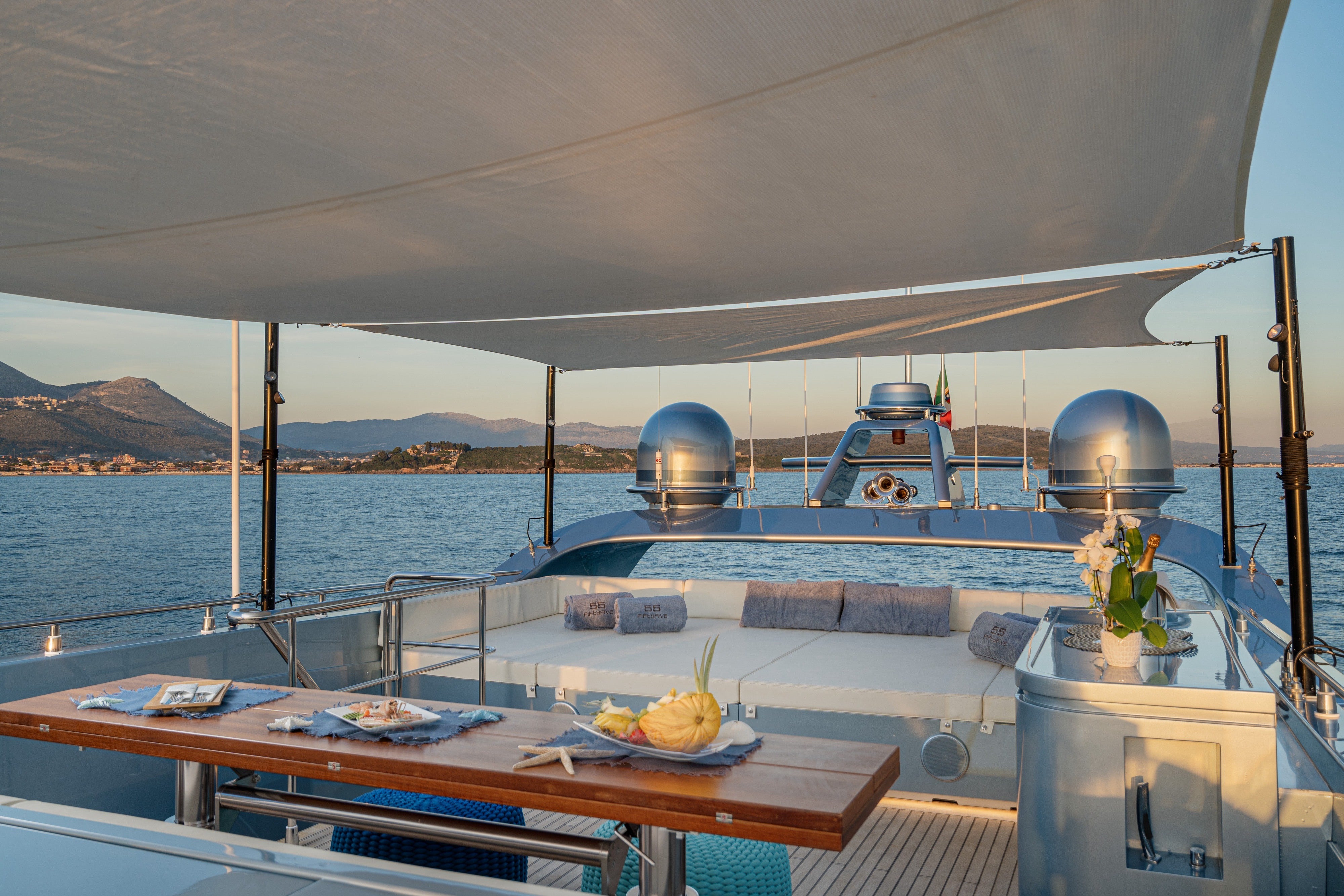weekend yacht charter Cannes 