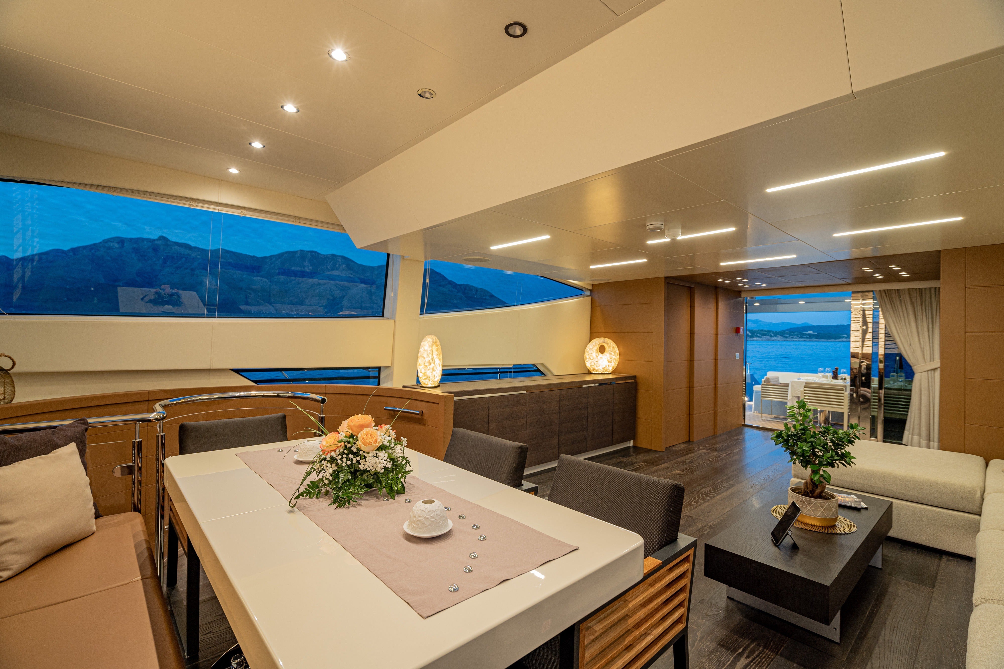 weekend yacht charter Cannes 