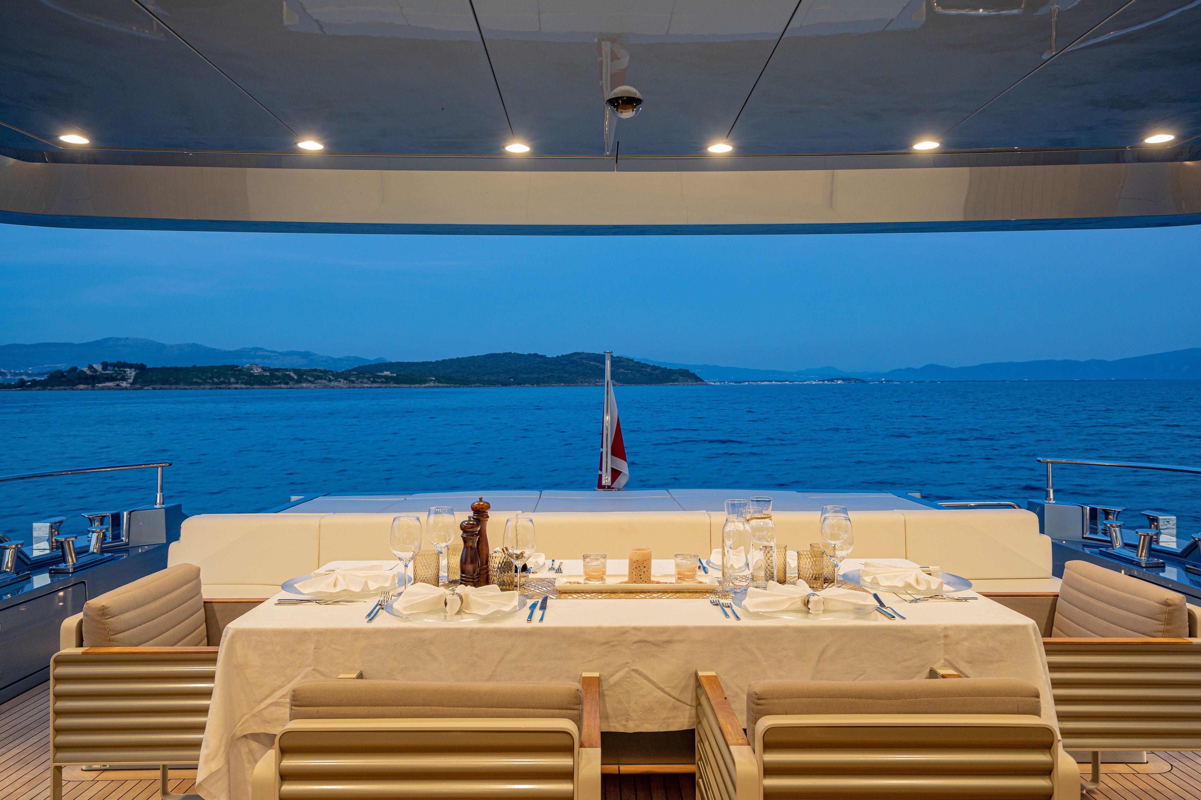 luxury yacht charter Cannes 
