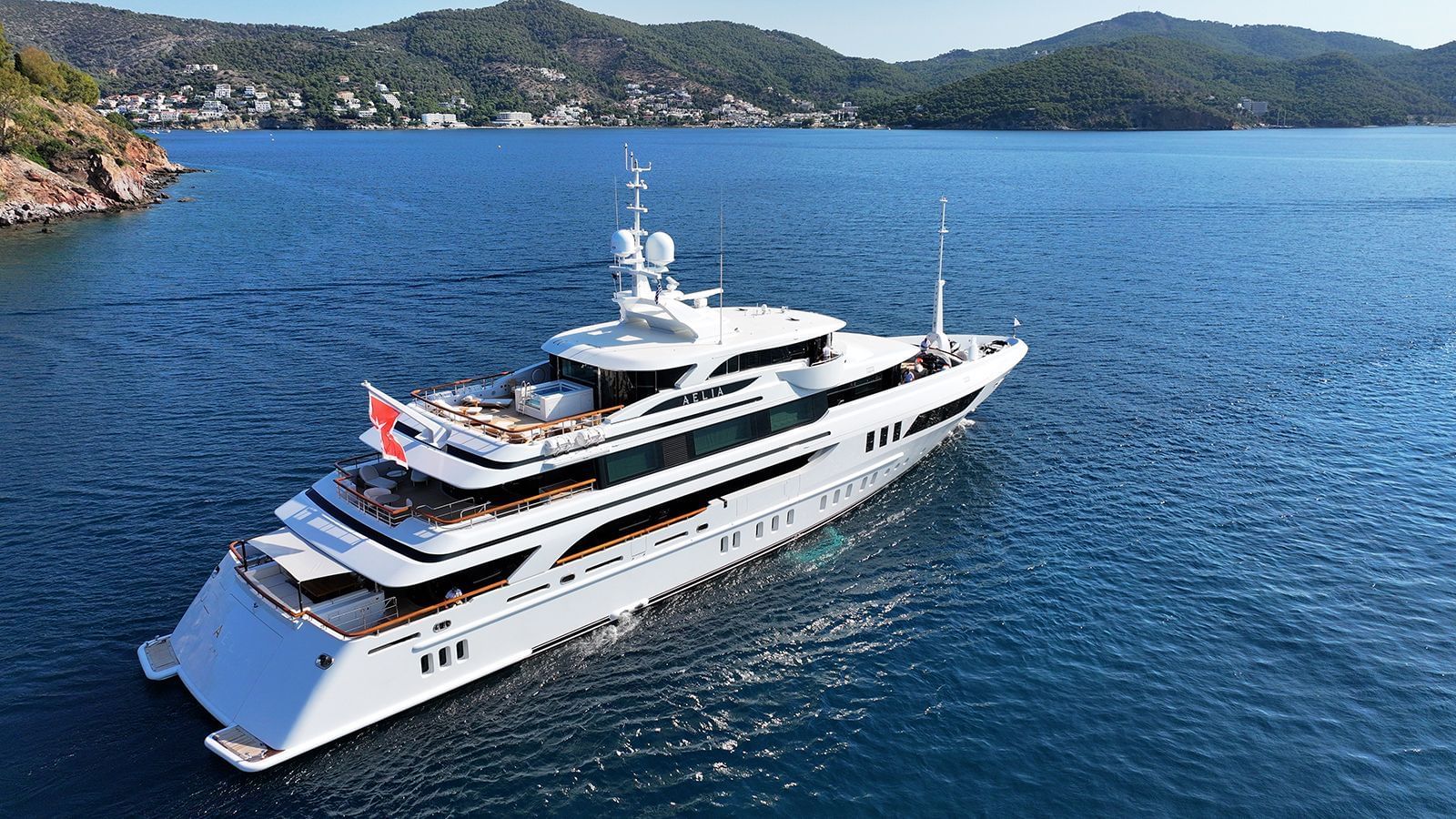 M/Y AELIA Yacht Charter Holiday In Cannes