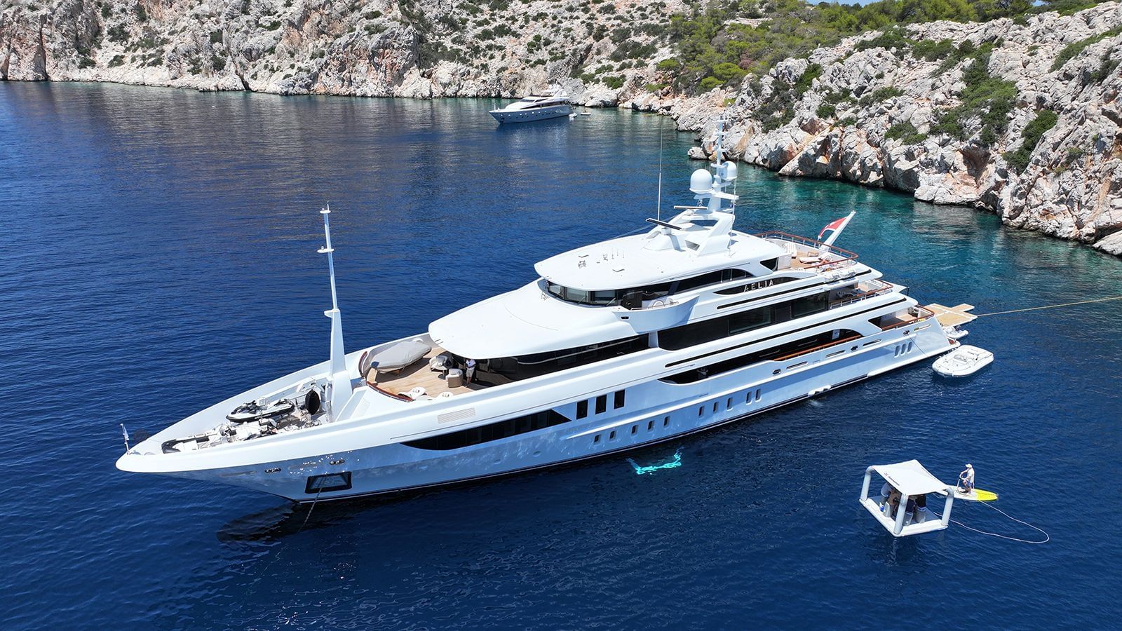 M/Y AELIA yacht and jet ski charter Cannes