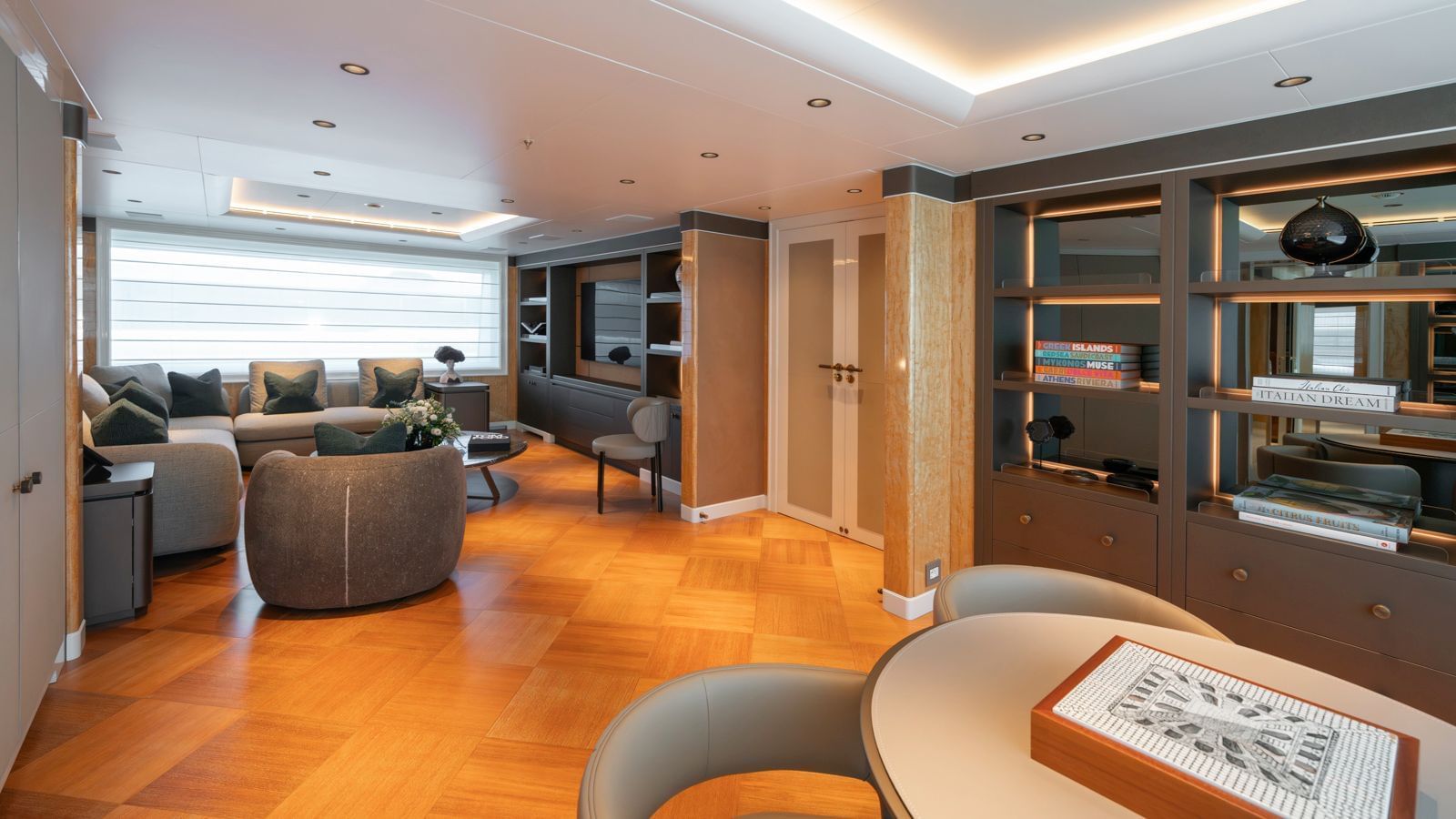 M/Y AELIA Cannes yacht rentals