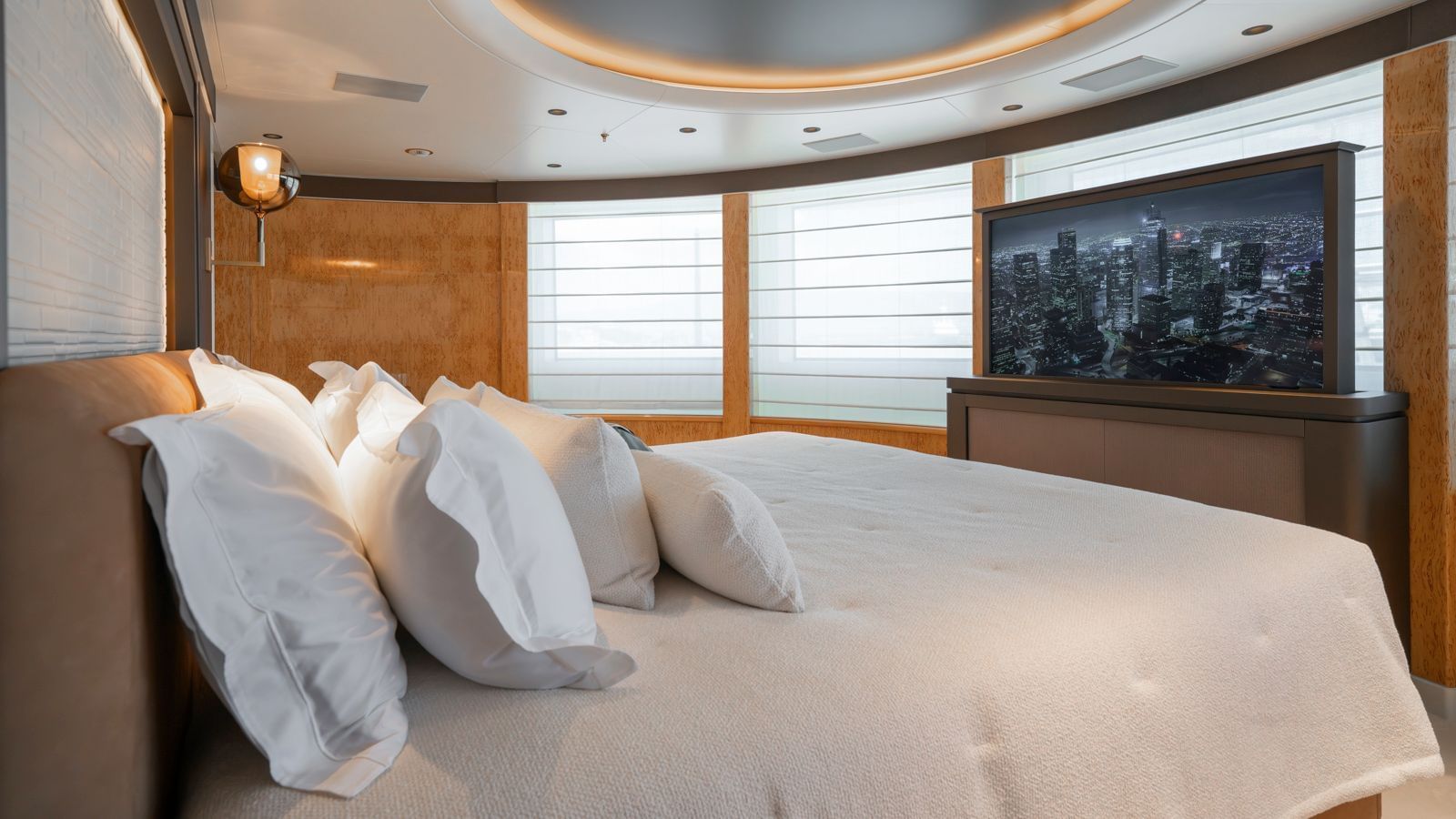 M/Y AELIA Luxurious Yacht Charter Holiday Cannes