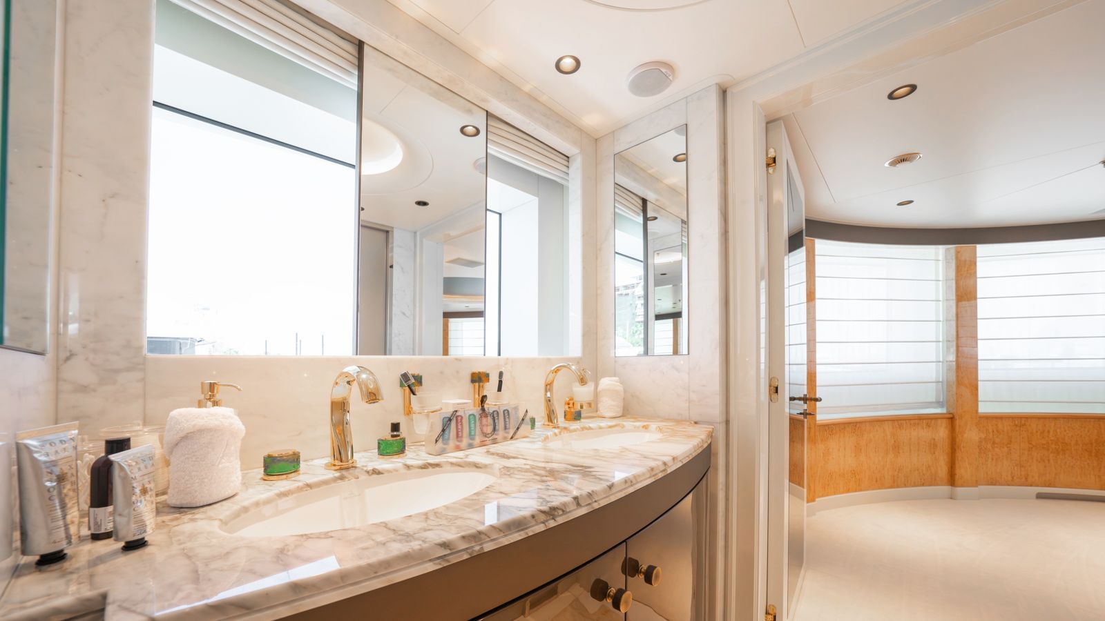 Yacht Charter Holiday In Cannes France