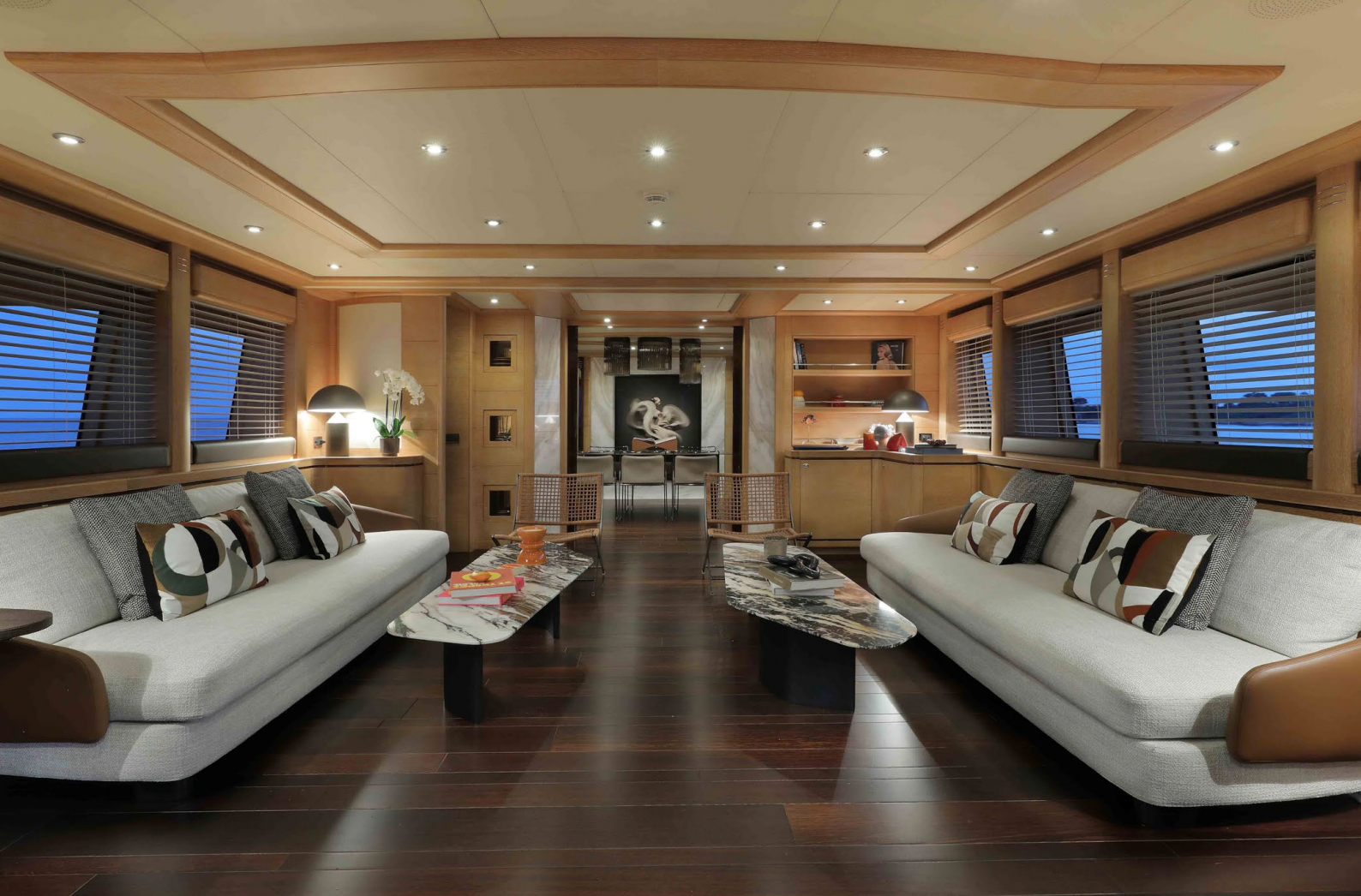 AERO Term yacht Charter Cannes 