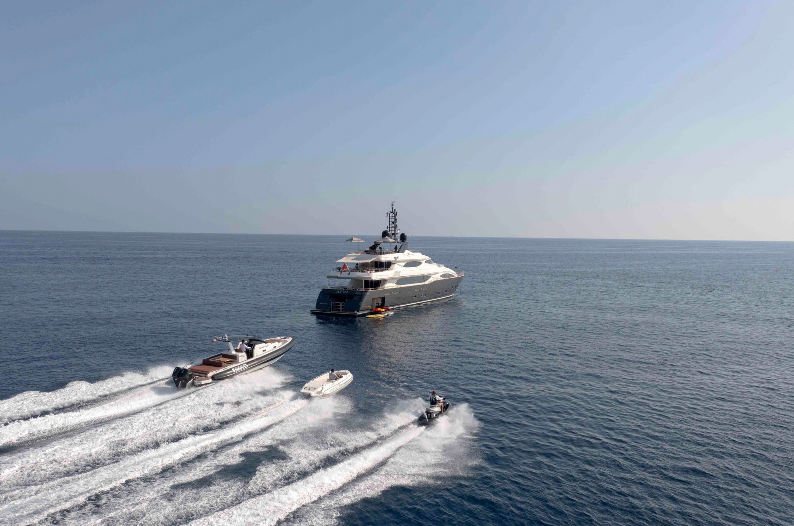 AERO Luxurious Yacht Charter Cannes