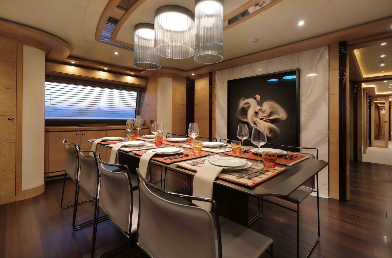 AERO yacht Charter Cannes 
