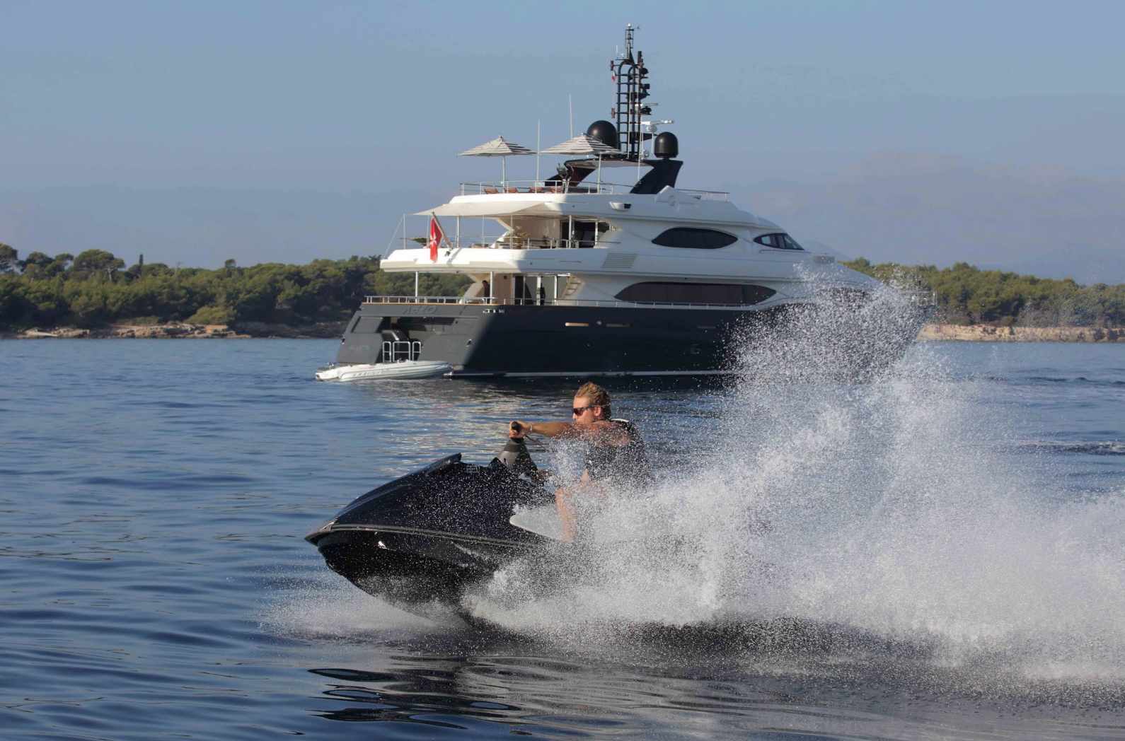 AERO Yacht for rent cannes France