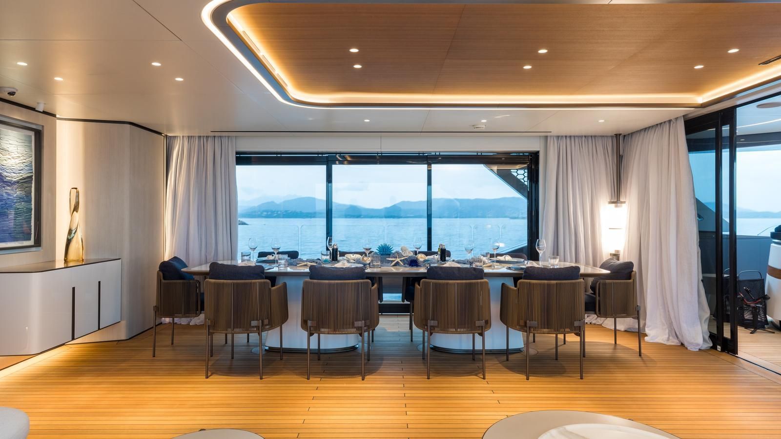 M/Y AKULA Yacht Charter Holiday In Cannes