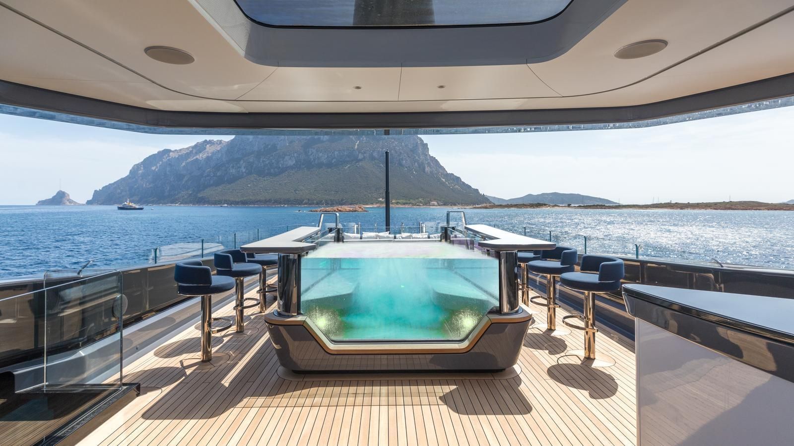 M/Y AKULA Cannes yacht Charter