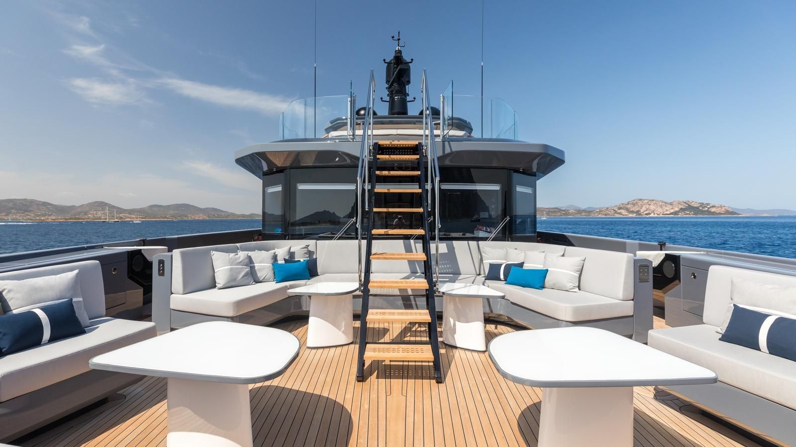 M/Y AKULA best yacht charter Holiday In Cannes France