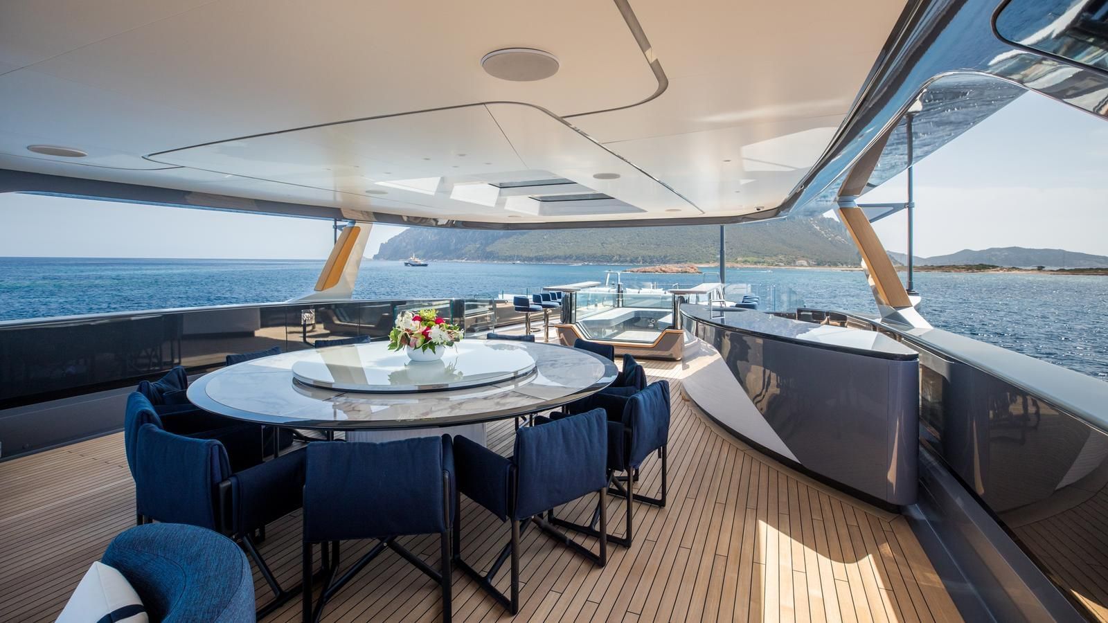 M/Y AKULA Yacht Charter Holiday Cannes