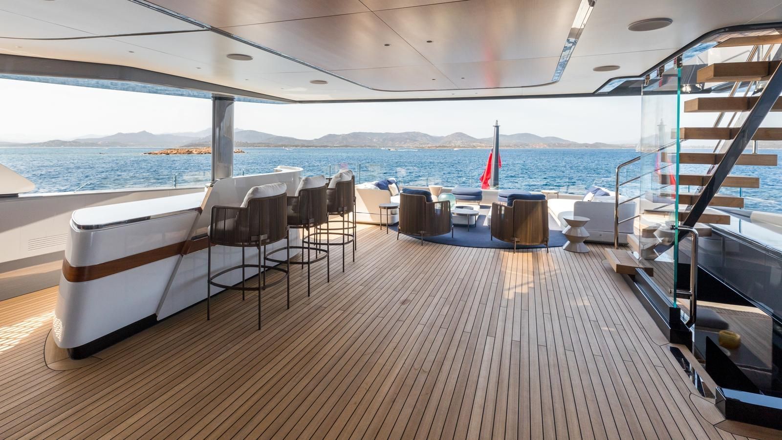 M/Y AKULA luxury yacht Charter Cannes