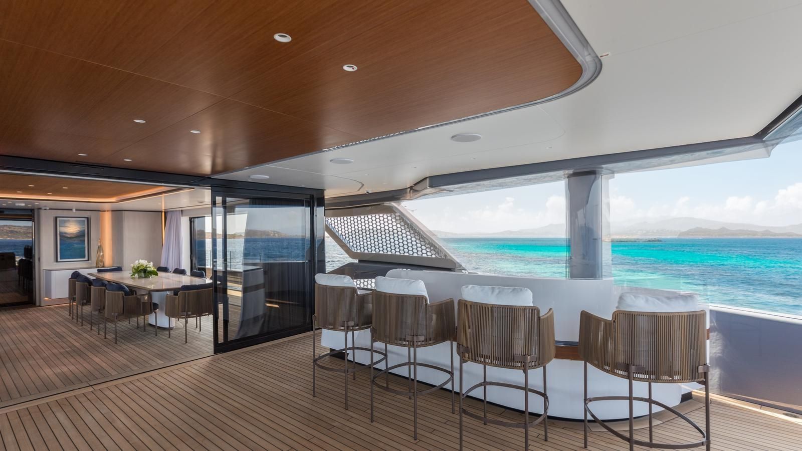M/Y AKULA Superyacht Hire Cannes