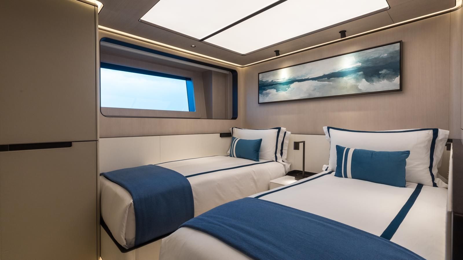 M/Y AKULA Cannes Yacht Charter Holiday