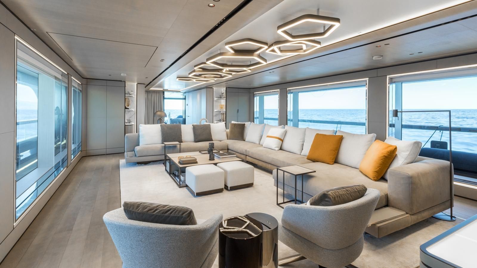 M/Y AKULA weekly yacht charter Cannes