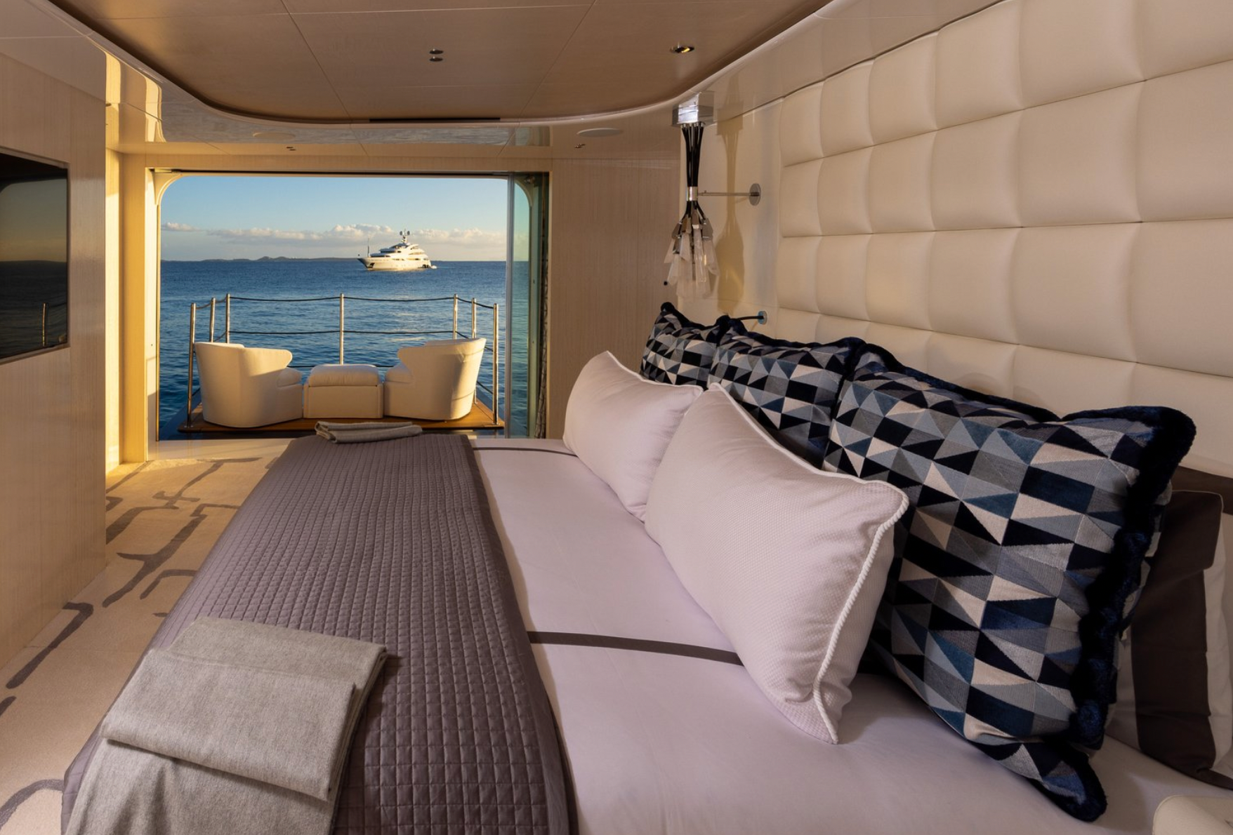 how much are yacht charters in St Tropez France