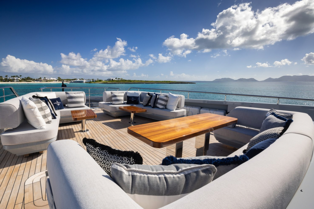 fully crewed yacht charters St Tropez France