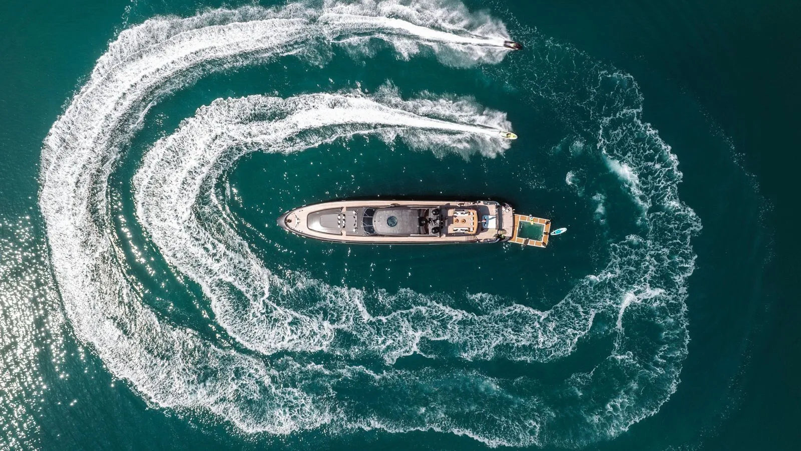 M/Y AQUILA Luxurious Yacht Charter Holiday Cannes