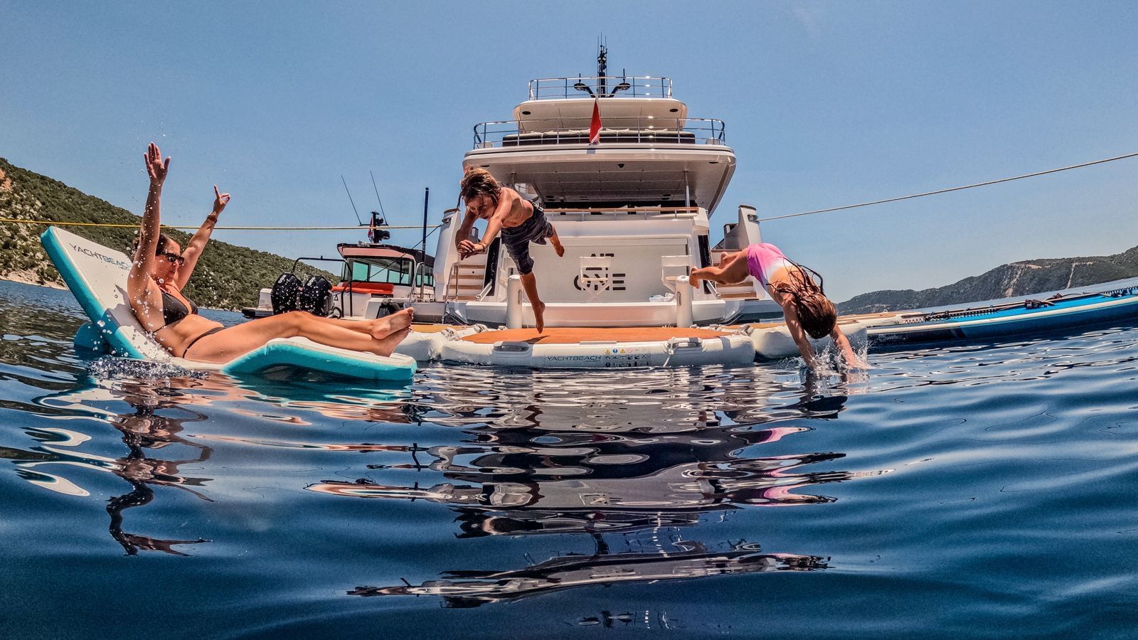 M/Y AT ONE Cannes Yacht Charters