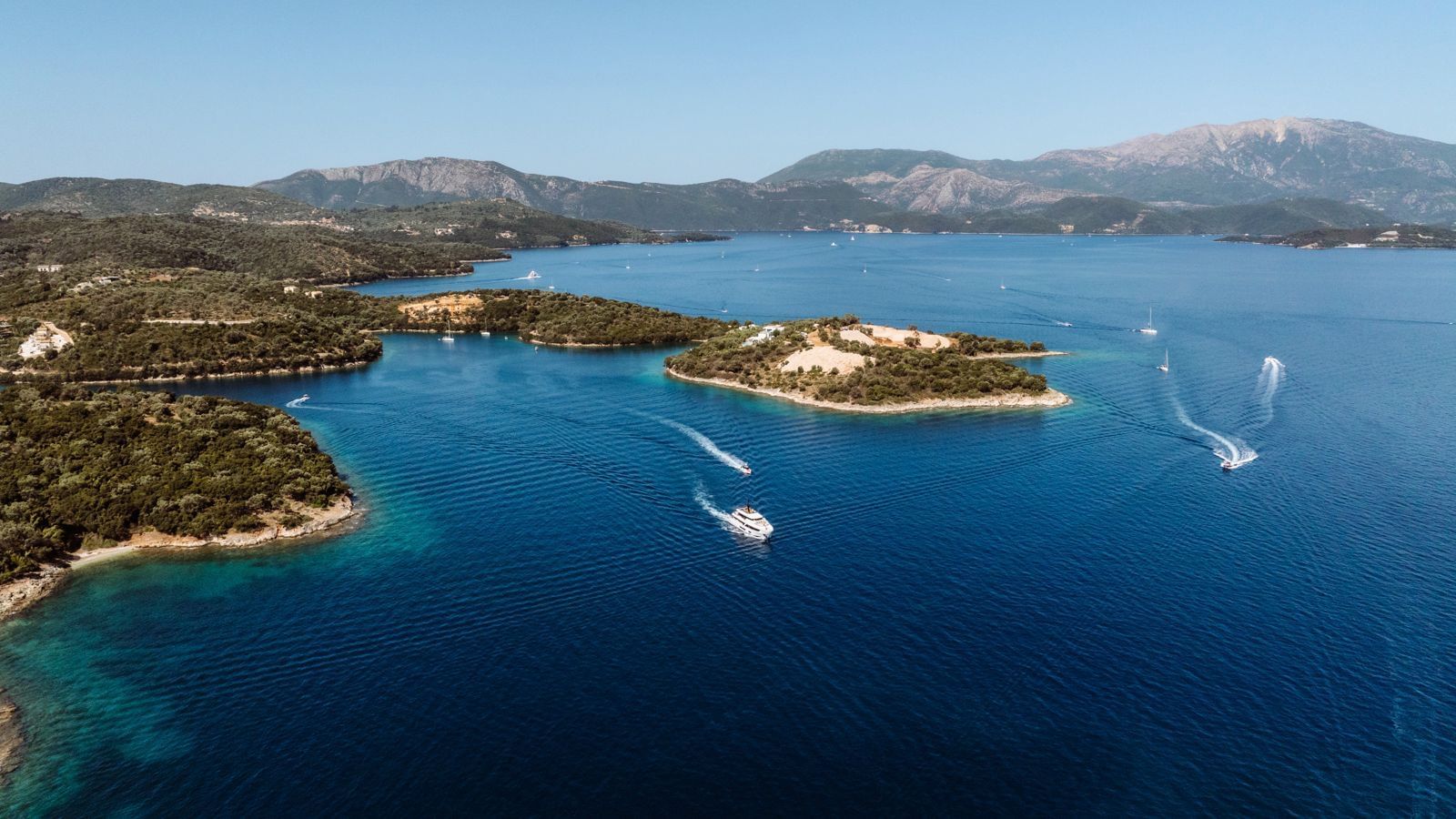 M/Y AT ONE Cannes Yacht Charter Holiday