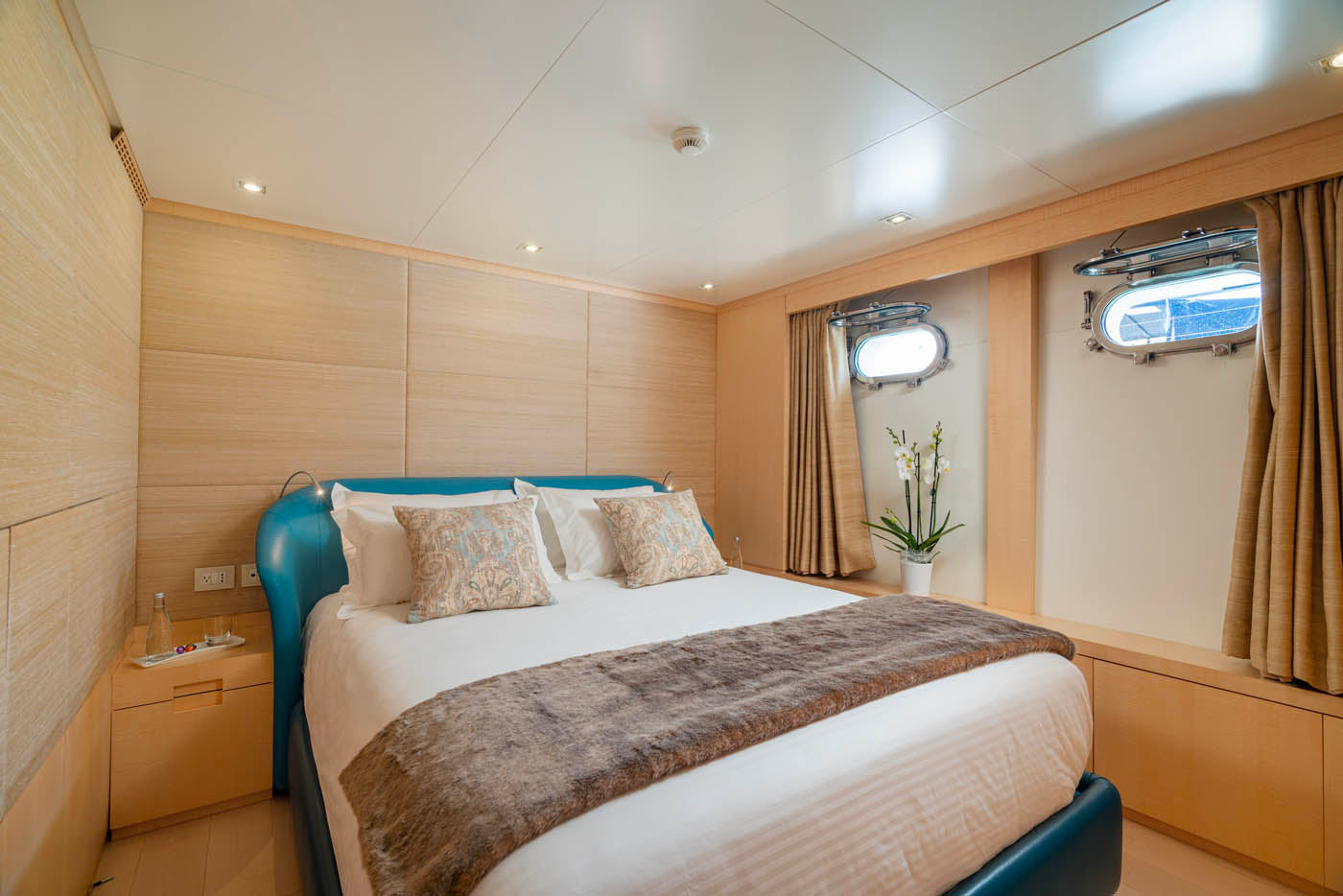 Super yacht charter Italy