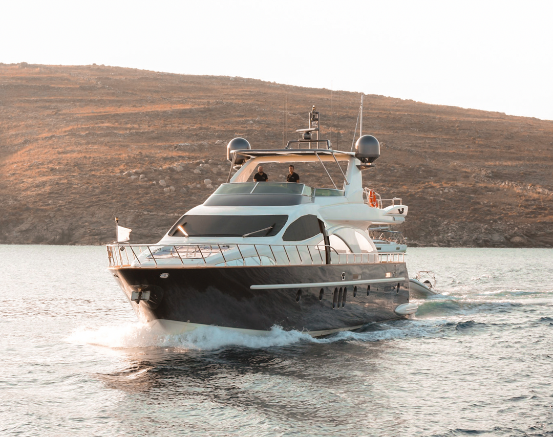 luxury yacht charter Mykonos Greece