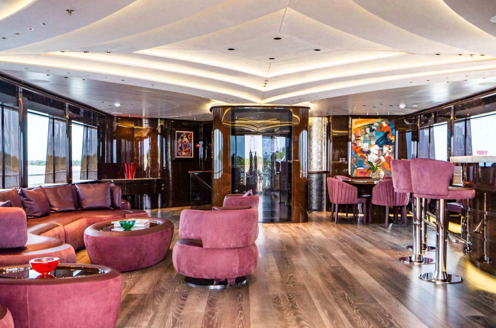BABA'S Luxurious Yacht Charter Holiday Cannes