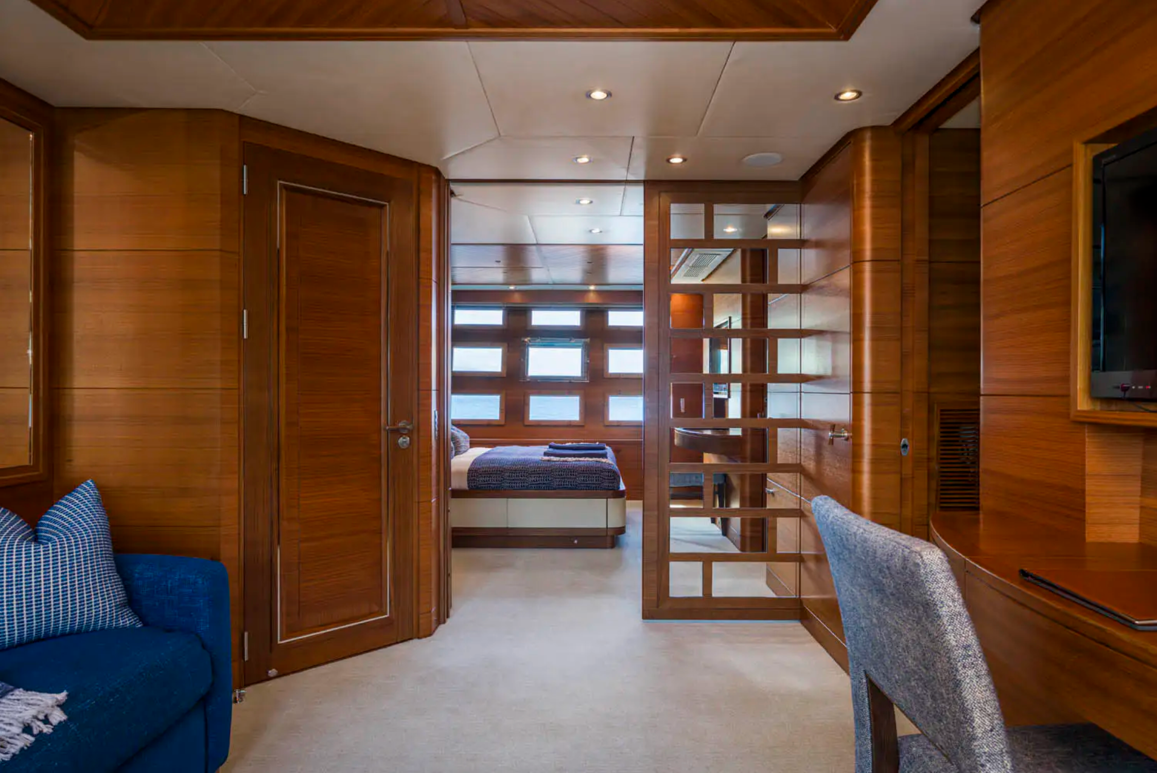 Balista Term yacht Charter Cannes 