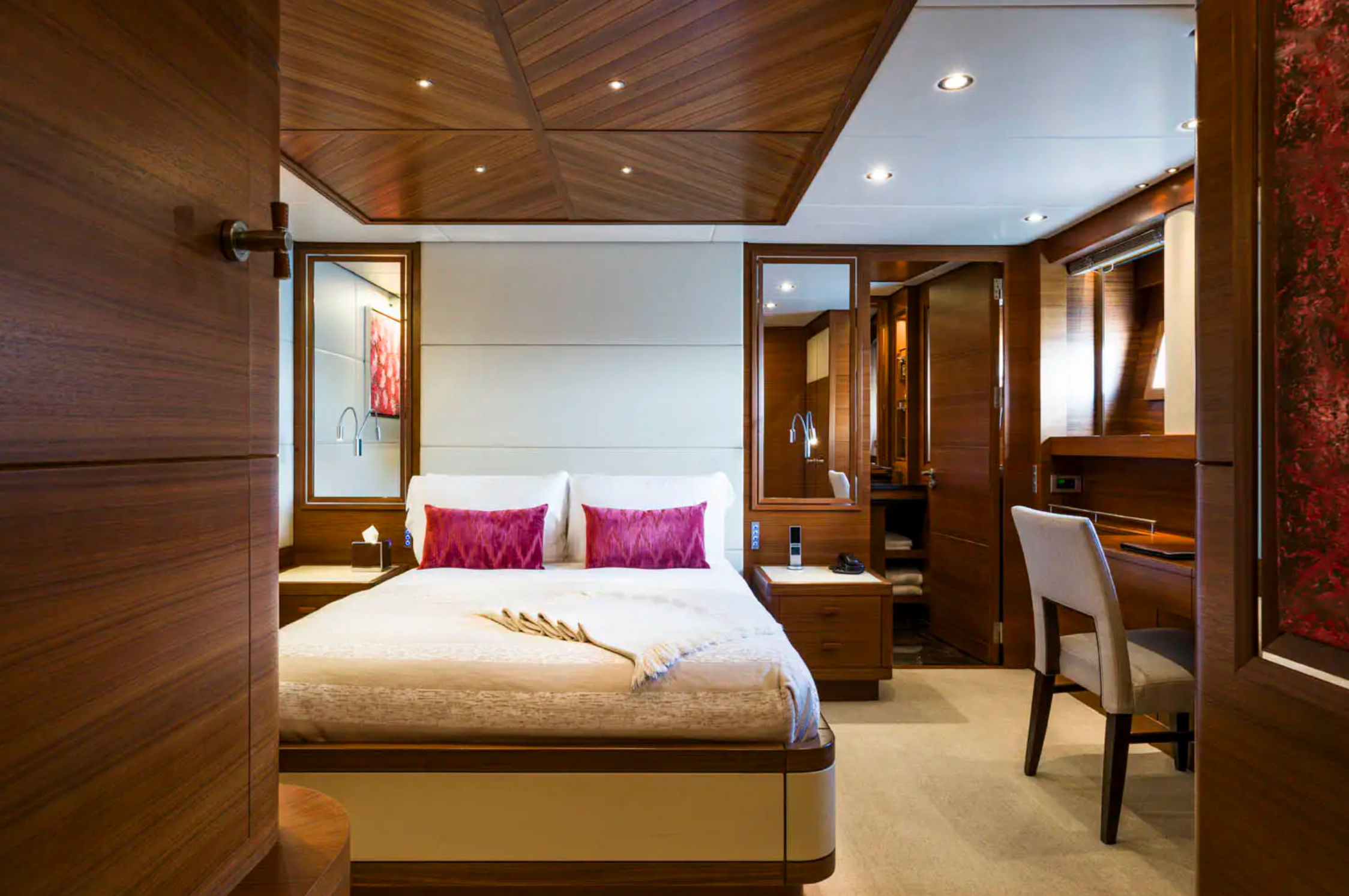 Balista Weekly Yacht Charter