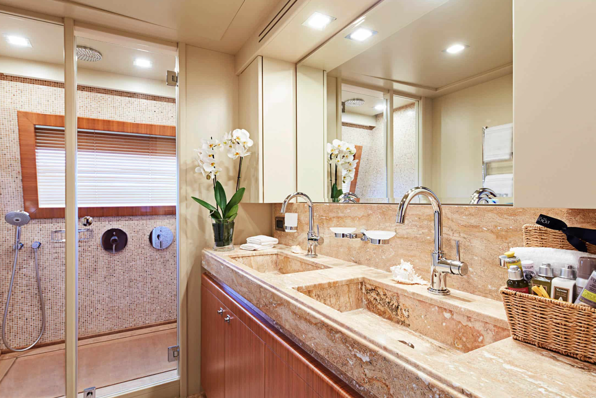 Best Off yacht vacation charter Monaco