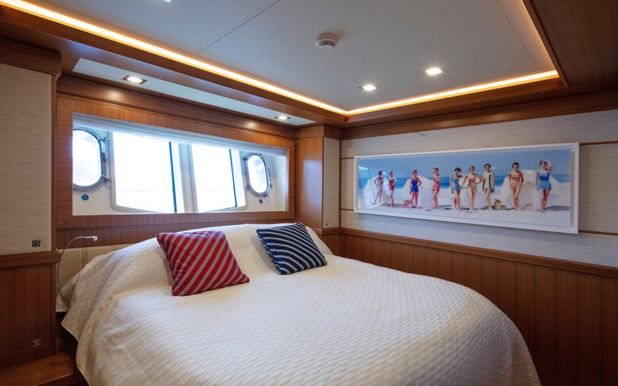 fully crewed yacht charters Monaco