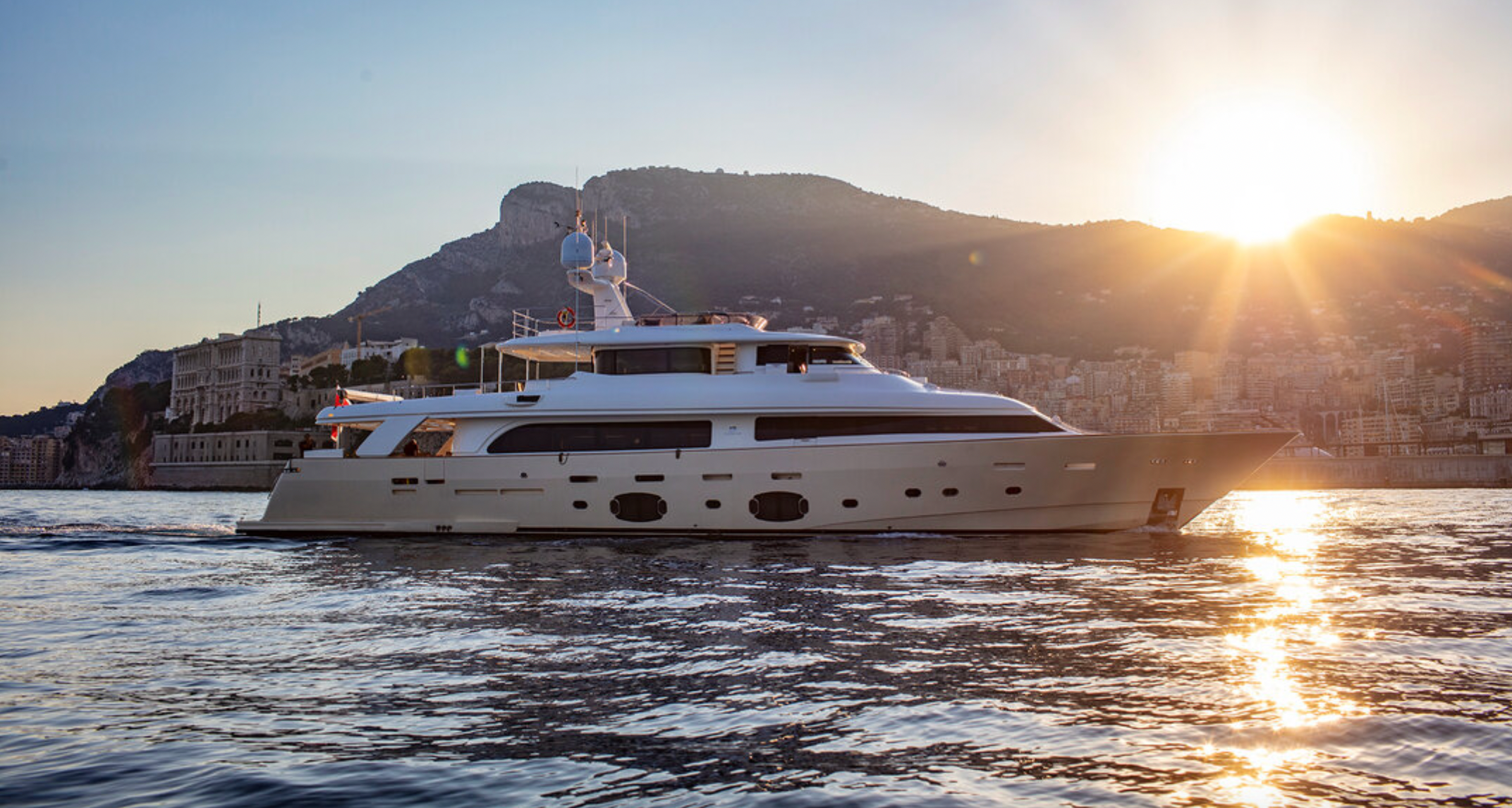 Weekly yacht Charter Monaco