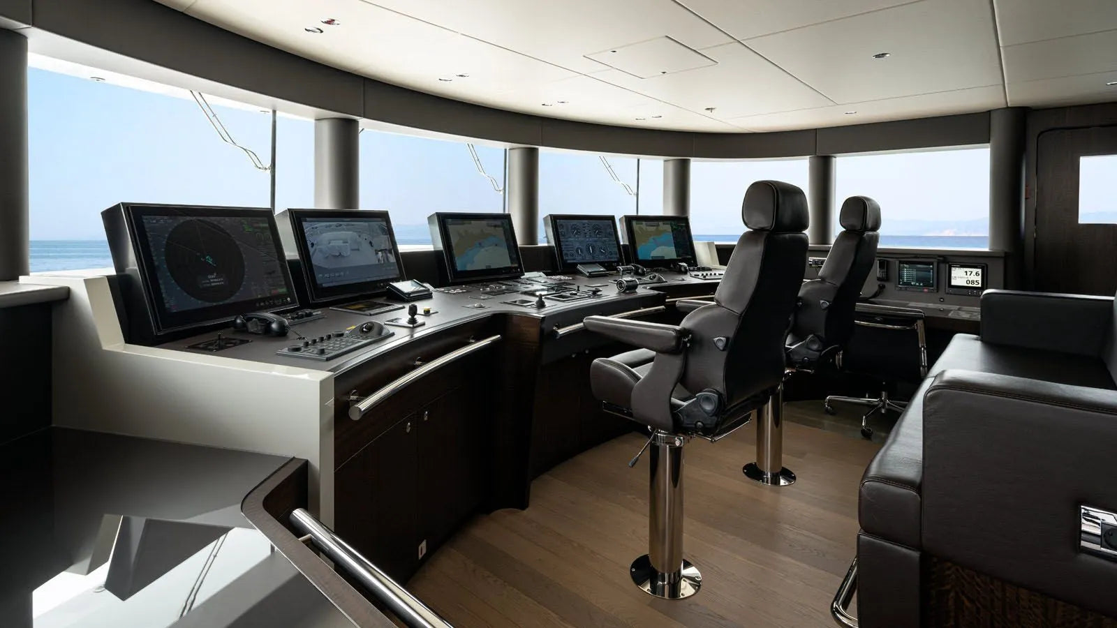 Moskito luxury yacht Charter Monaco