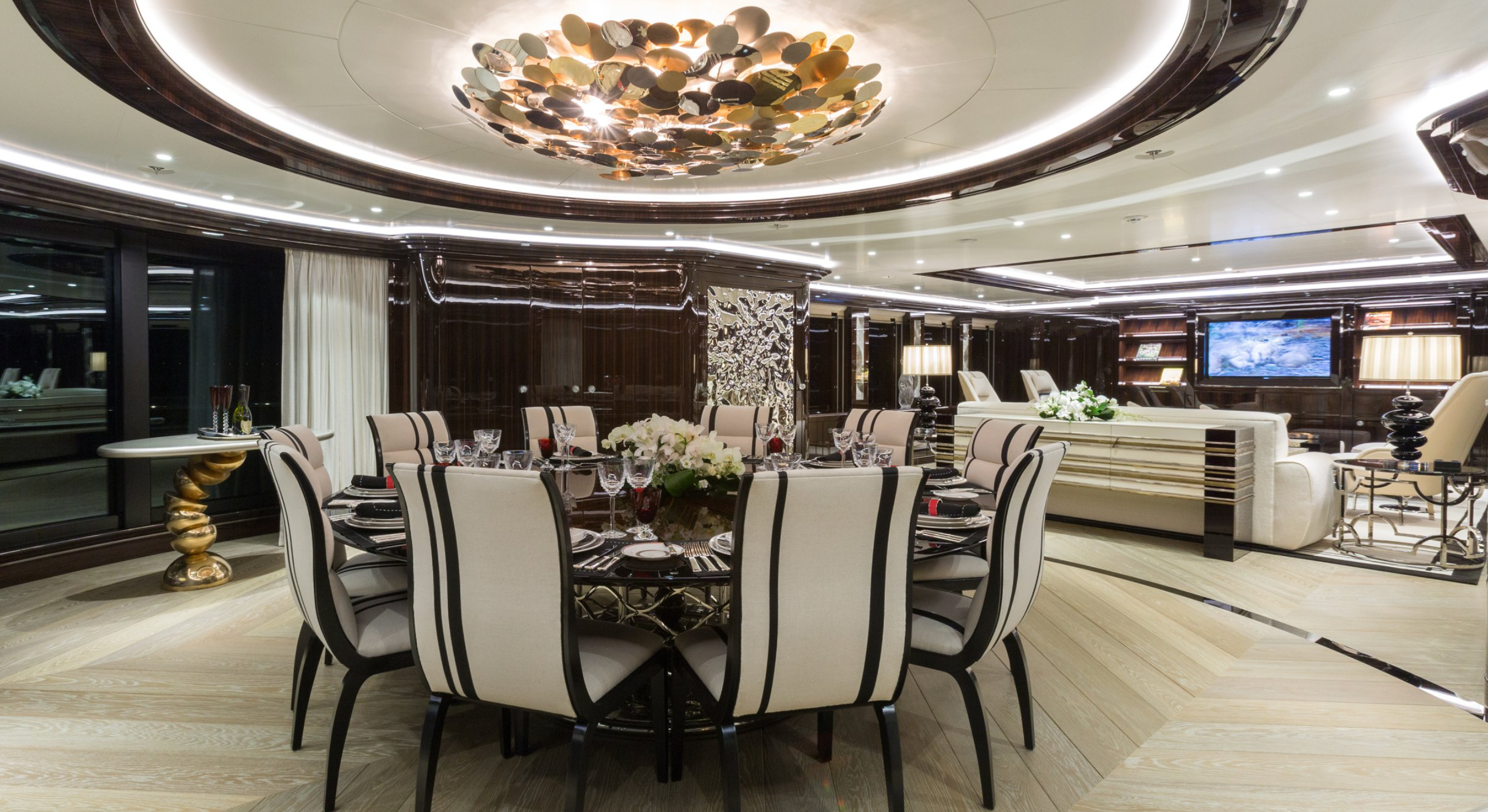 fully crewed yacht charters St Tropez France