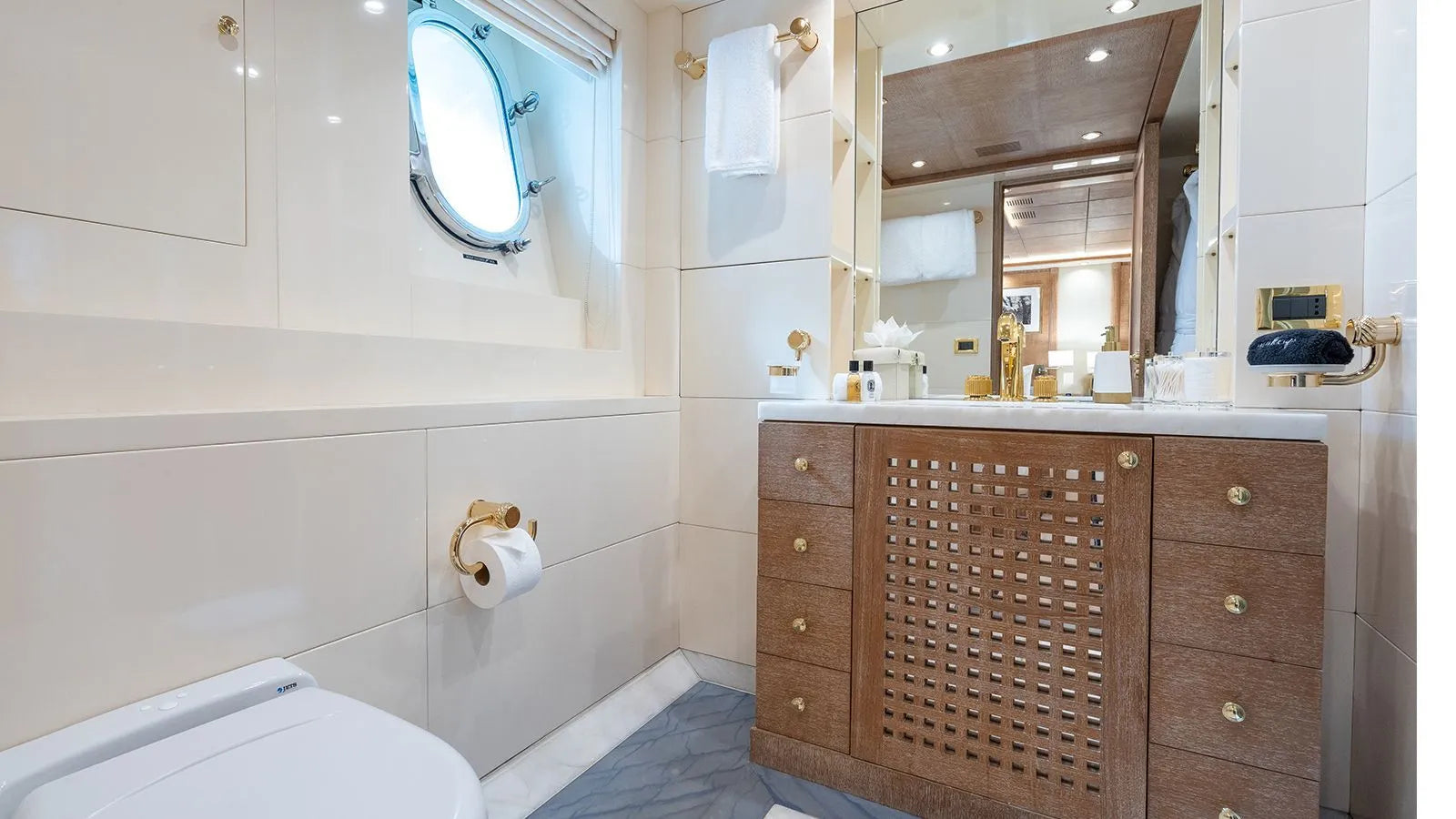 Oceanos Luxury Yacht Charter St Tropez France