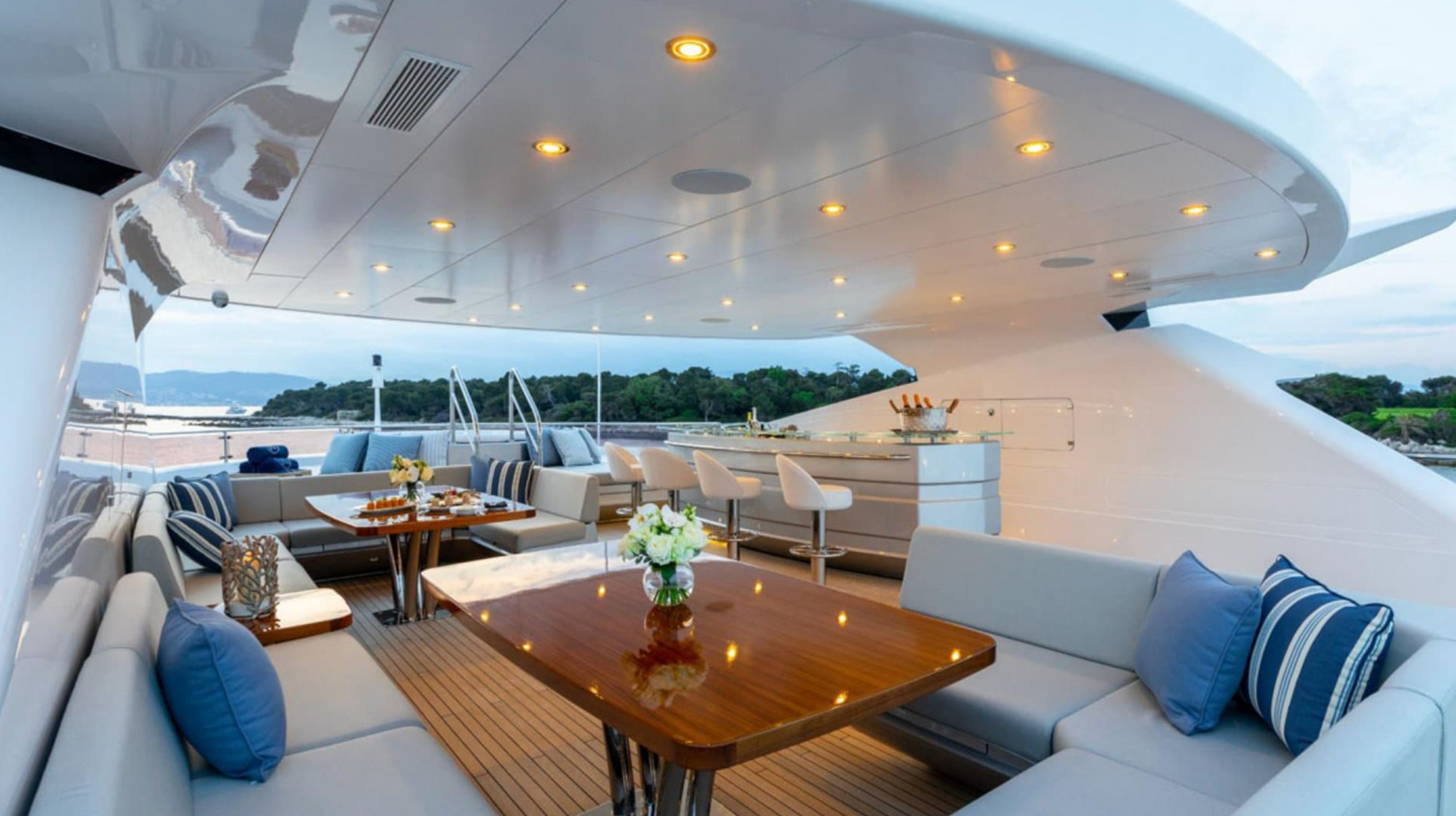 vacation yacht charter Cannes France