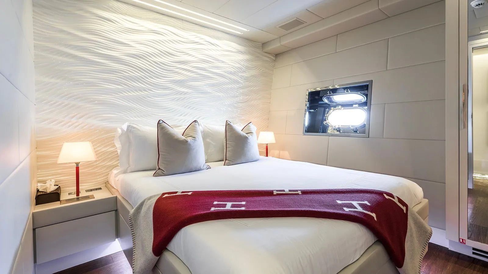 party yacht Charter Cannes 