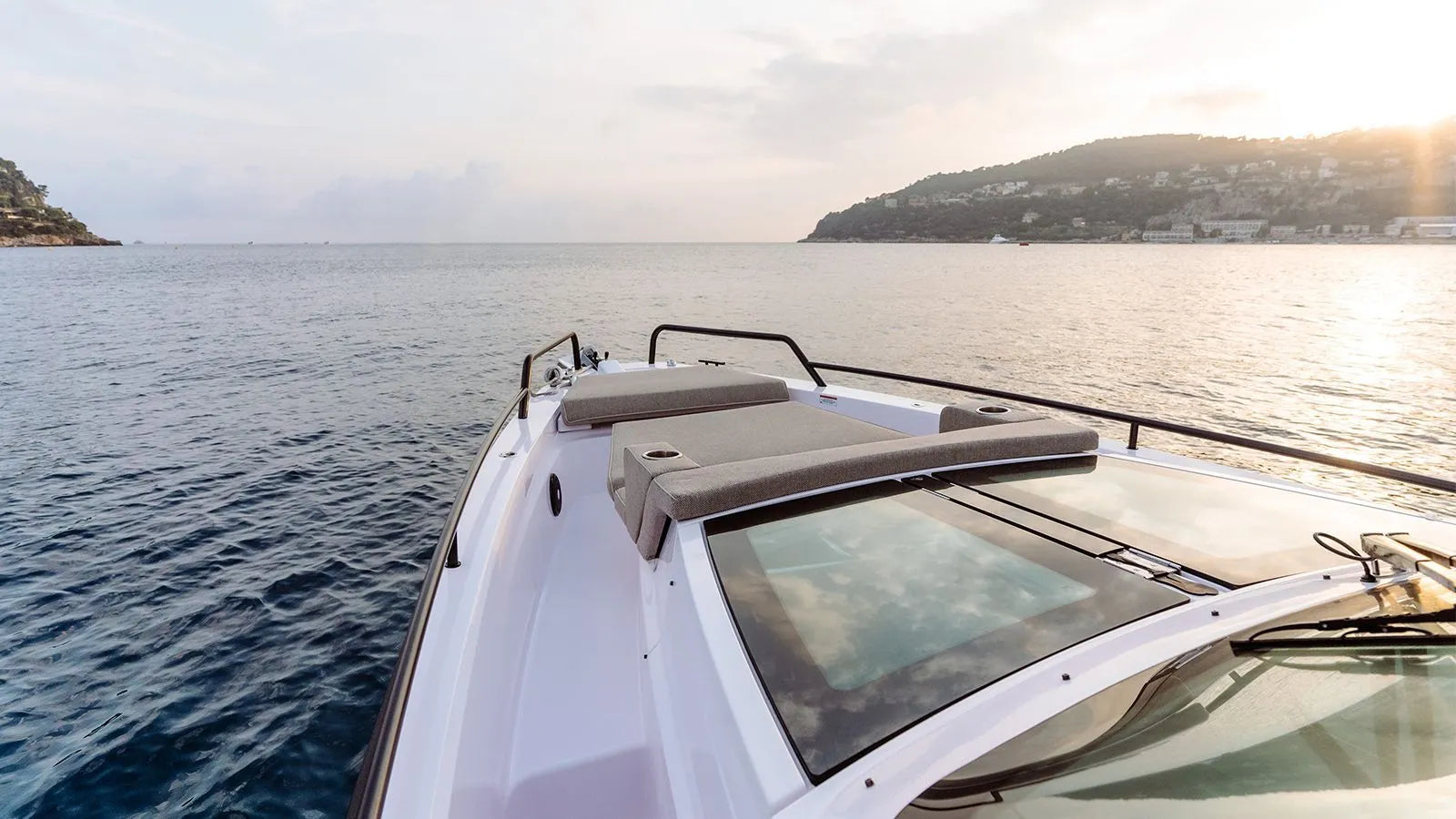 SAL yacht Charter Cannes 