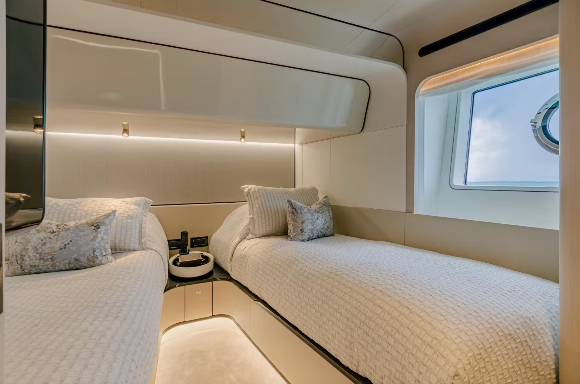 luxury Caribbean yacht charter