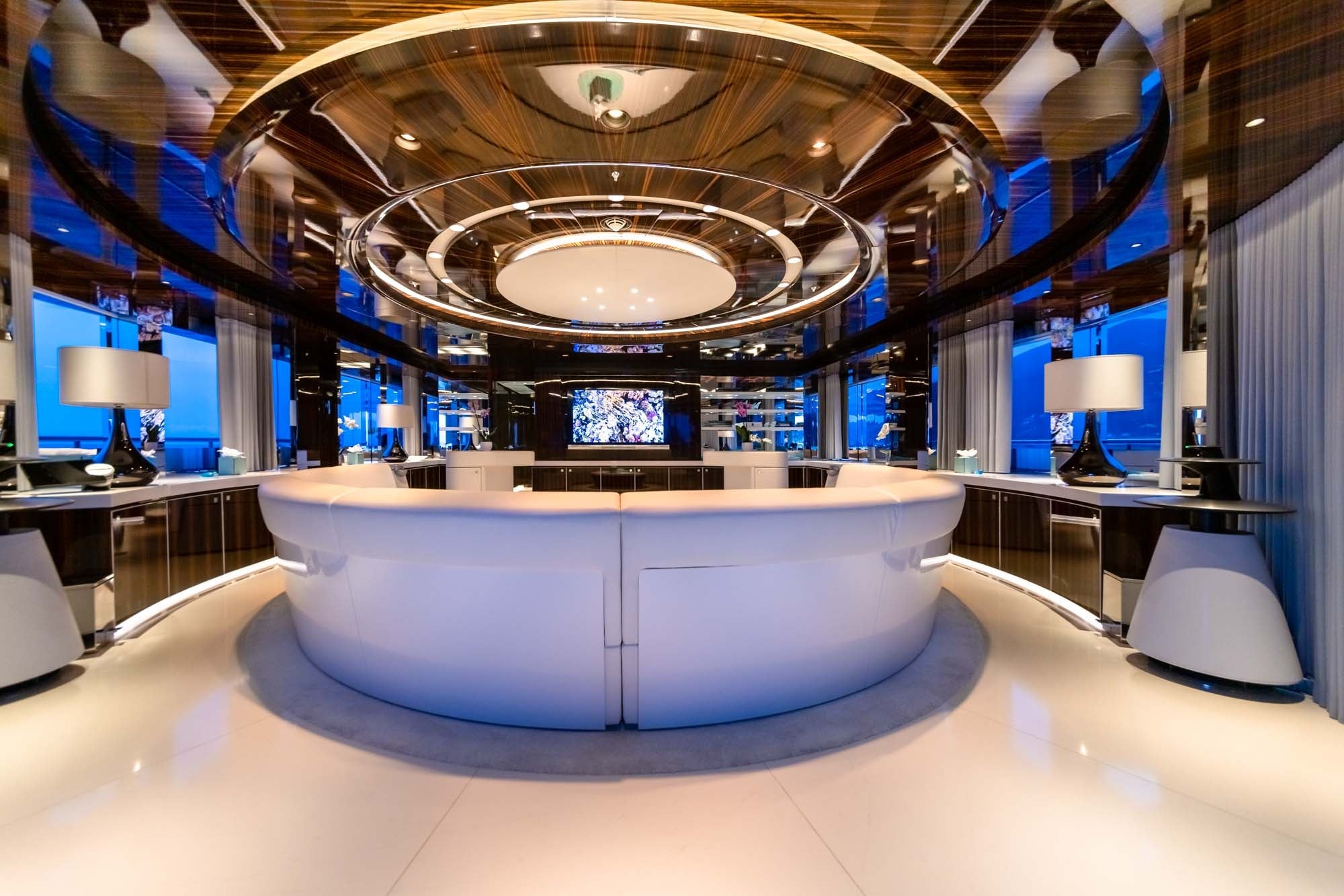 Luxurious yacht charters St Tropez France