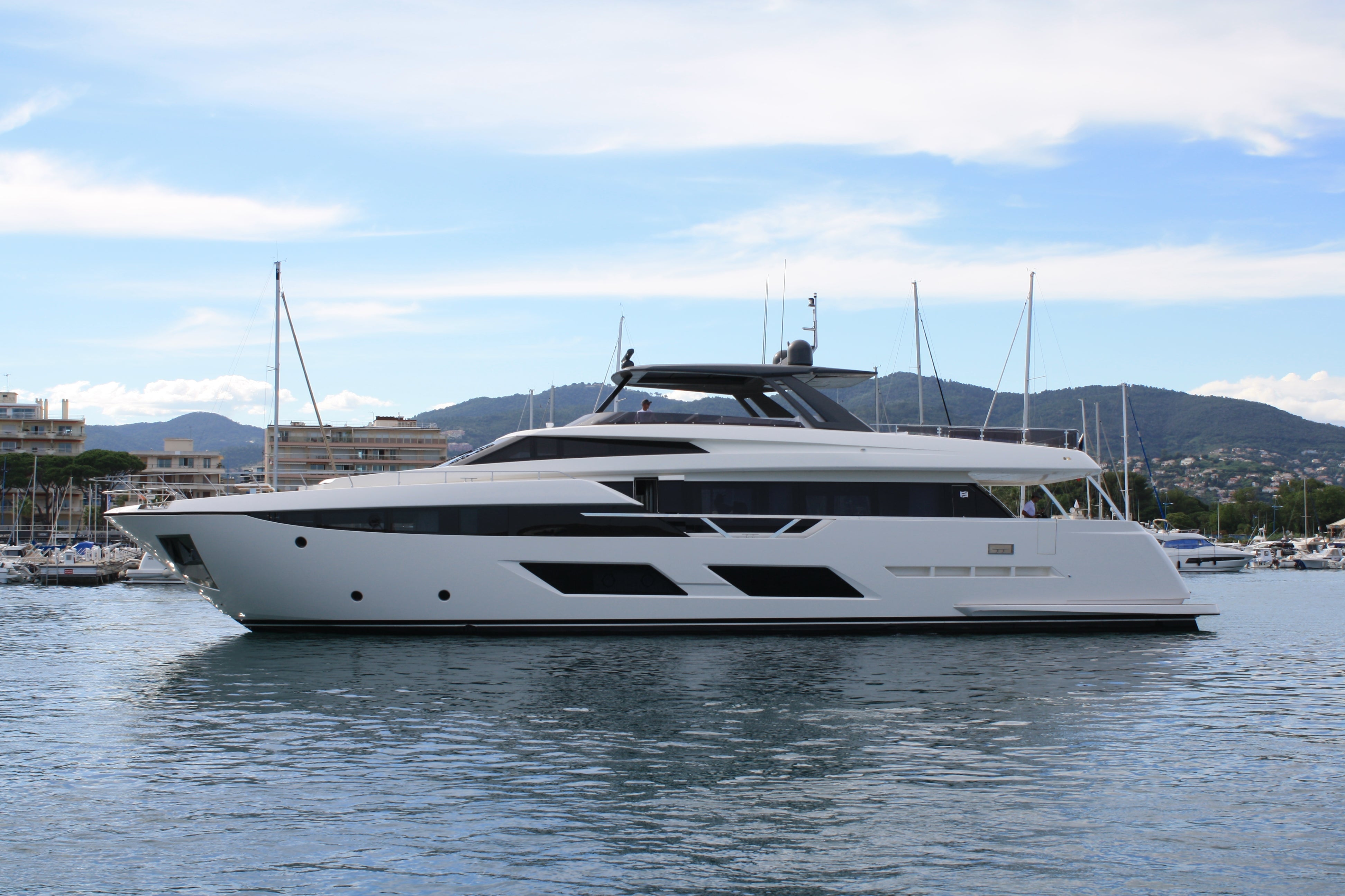 Mega yacht Charter St Tropez France