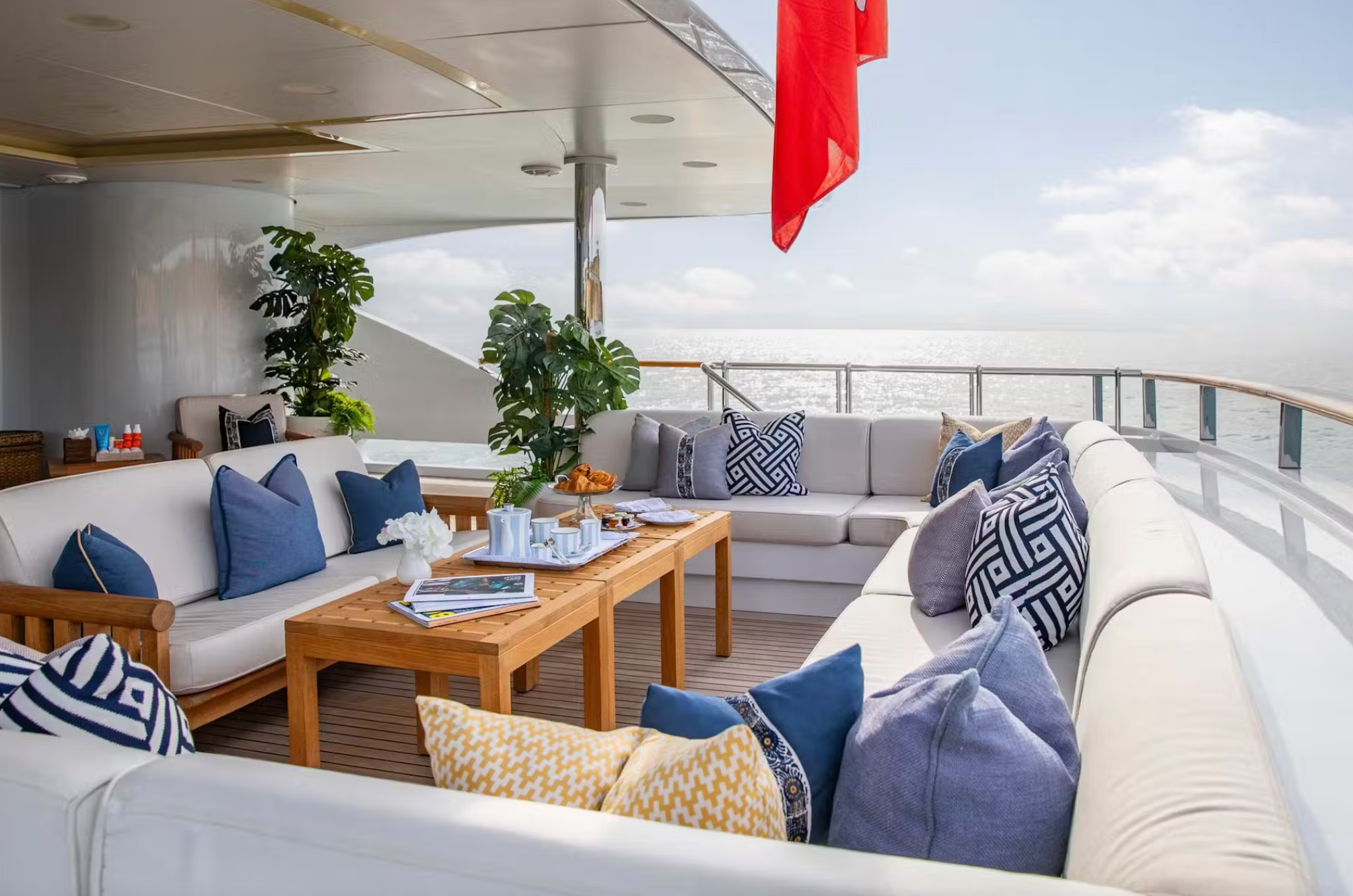 Term yacht Charter Cannes