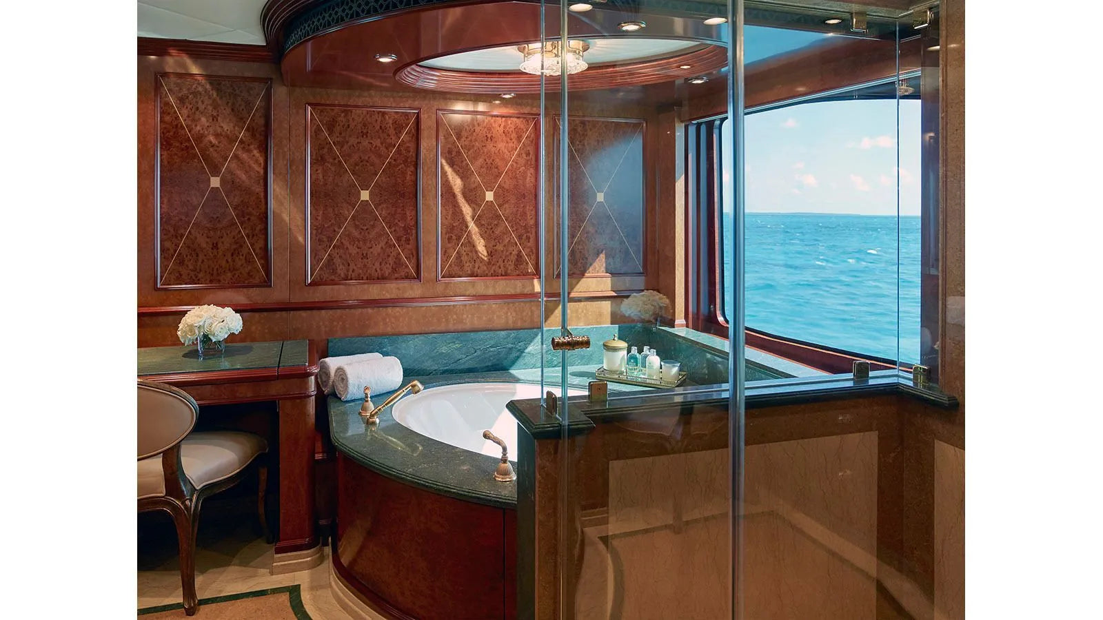 Motor Yacht Rental Cannes France