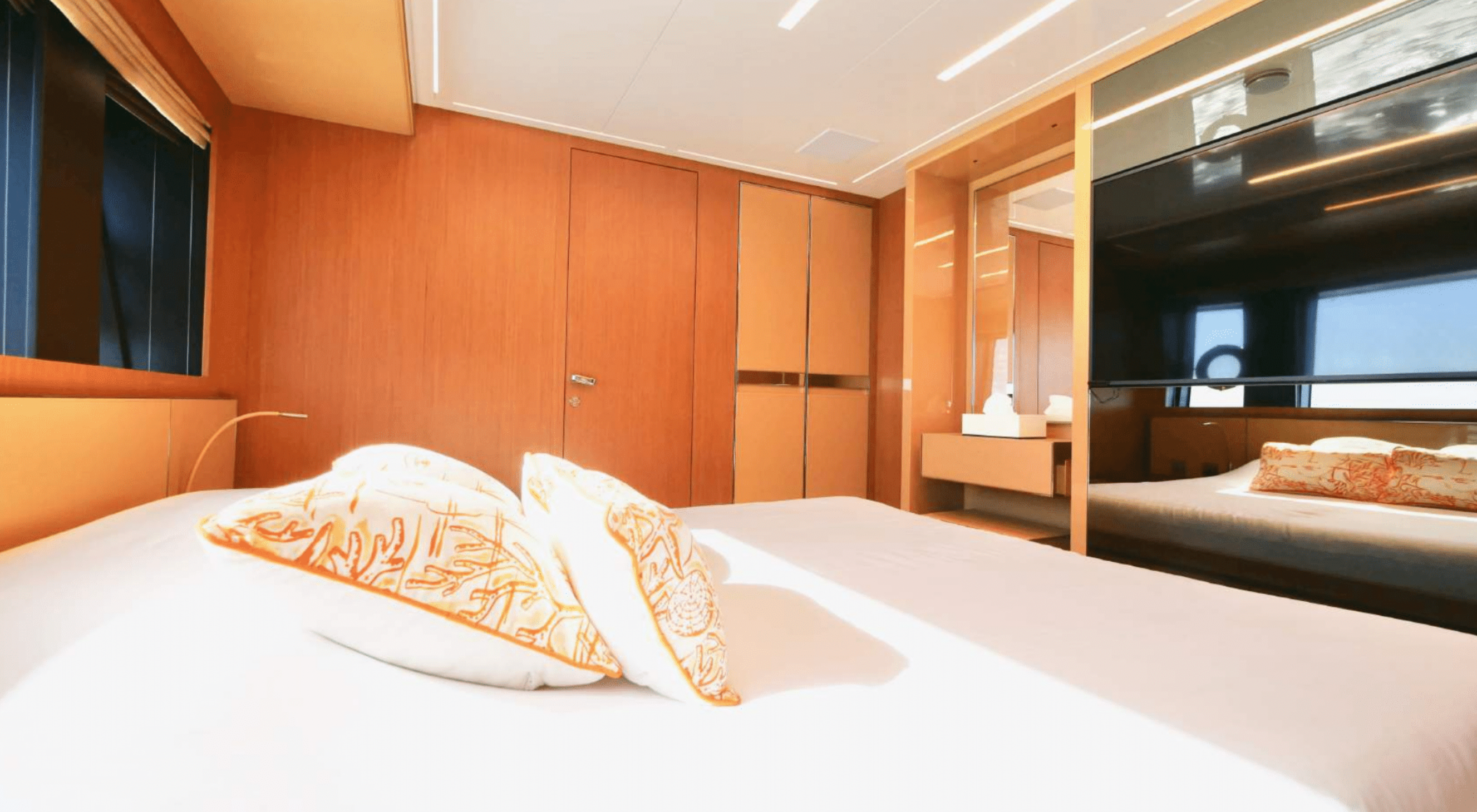 Term yacht Charter Cannes 