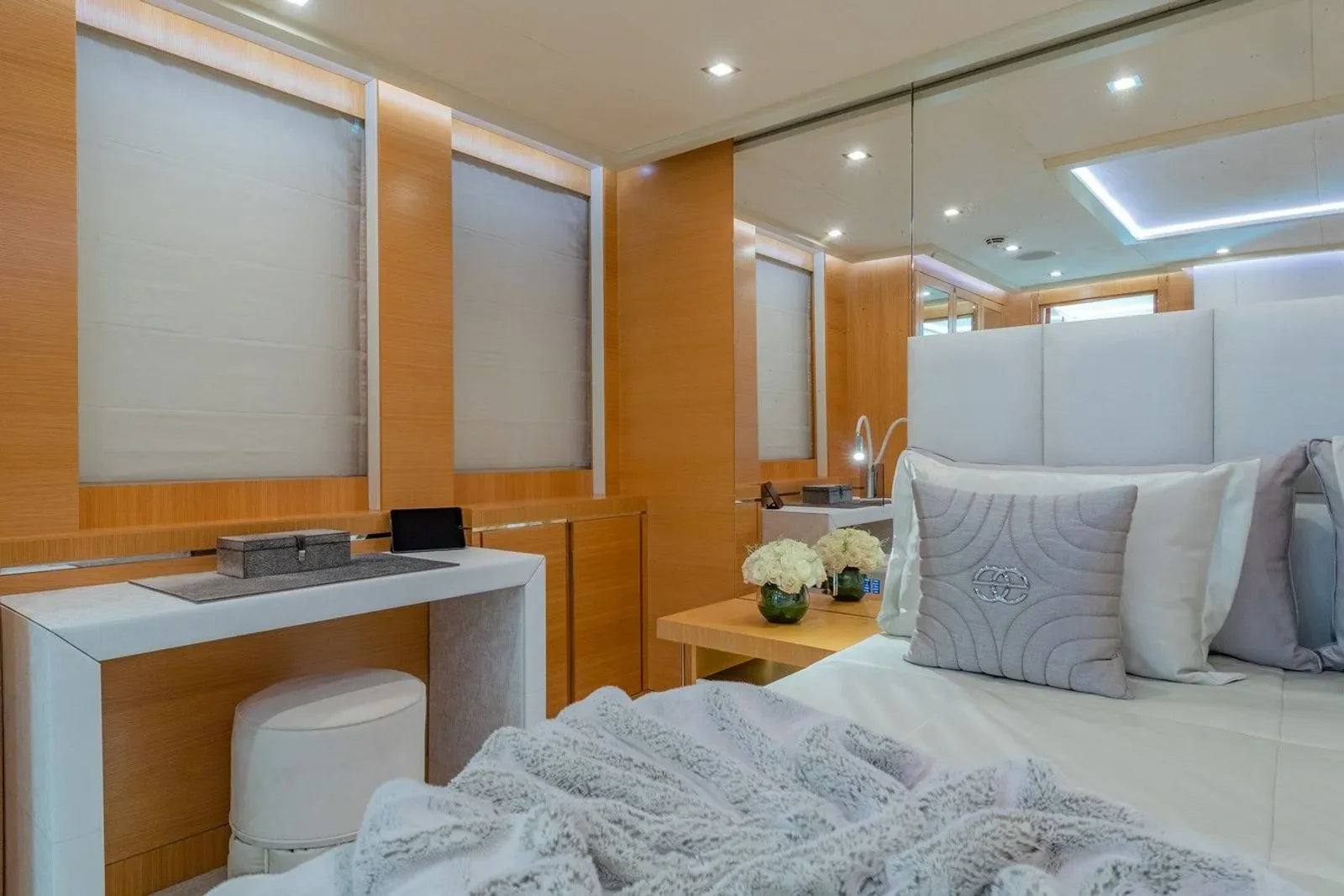 small yacht charter Cannes 