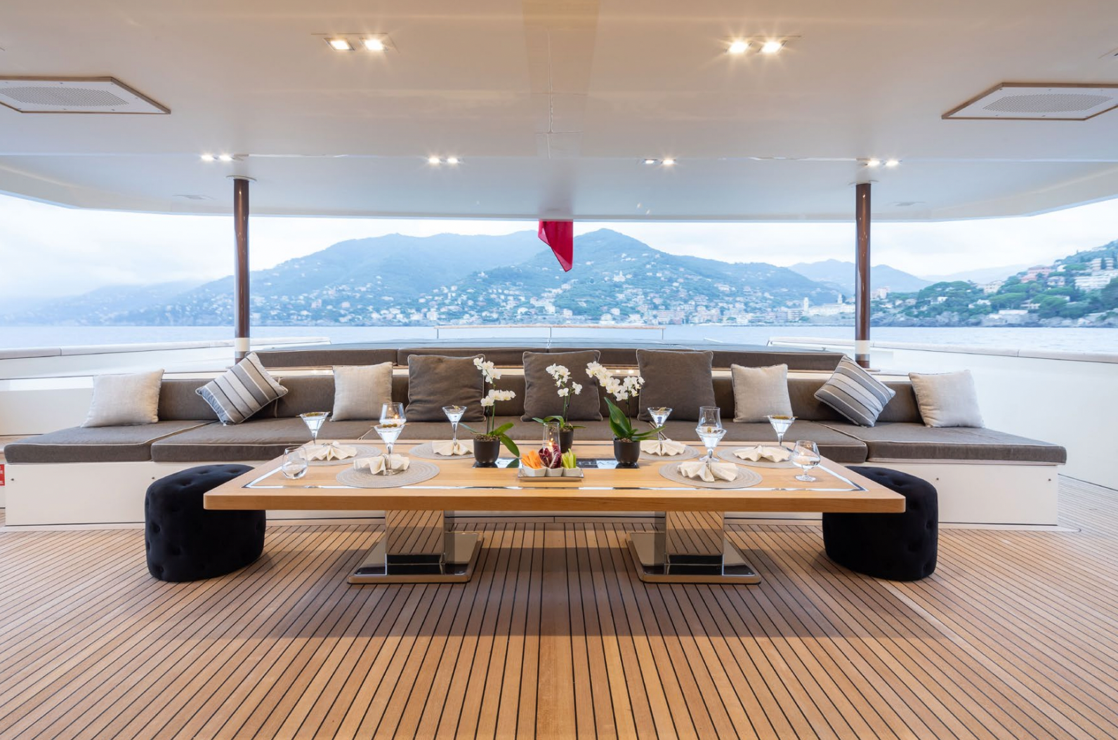 cloud atlas weekend yacht charter Cannes 