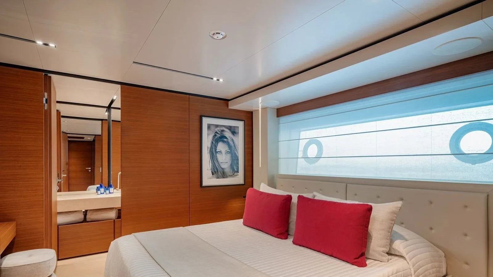 Diana II yacht rental Italian Riviera